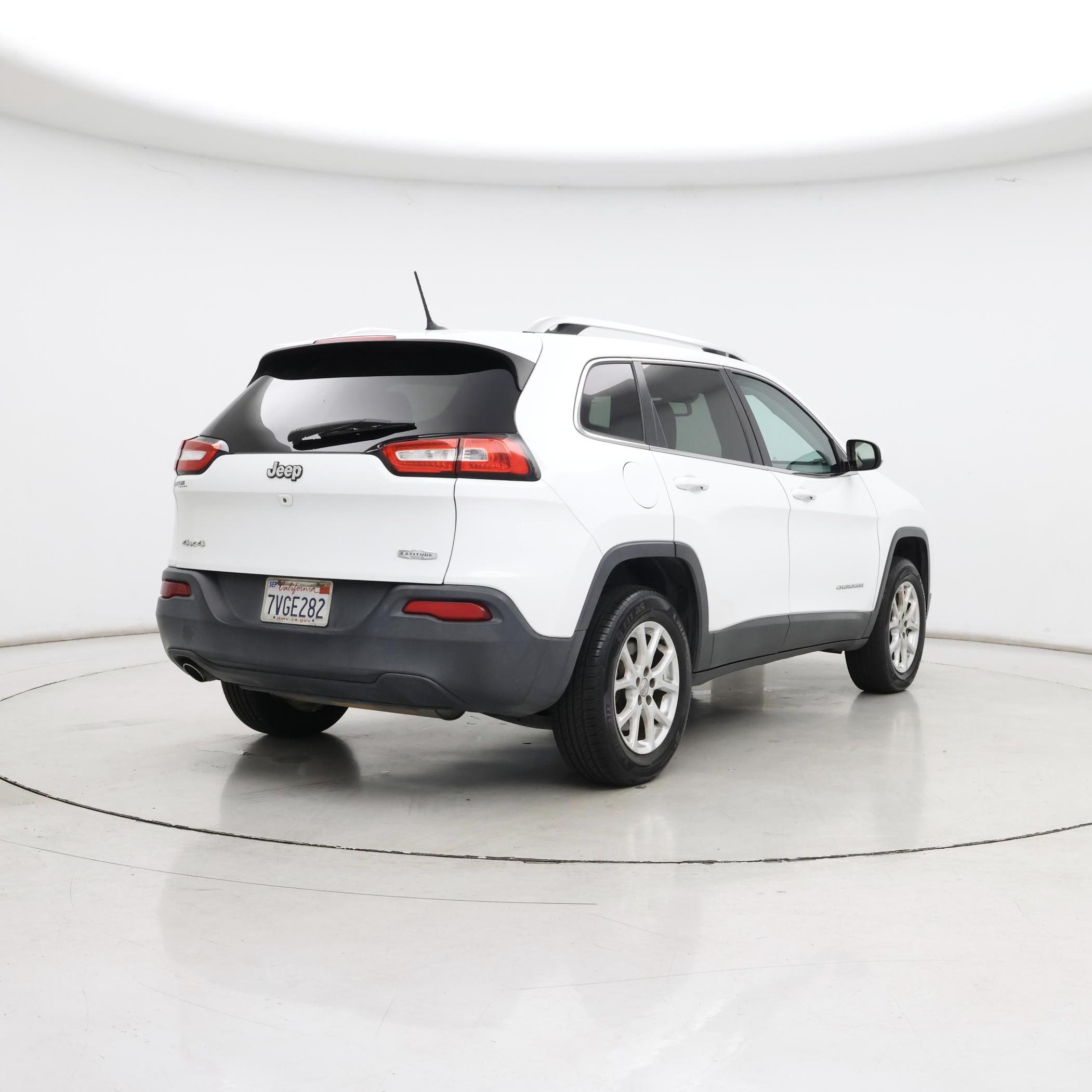Thumbnail: 2016 Jeep Cherokee - 8