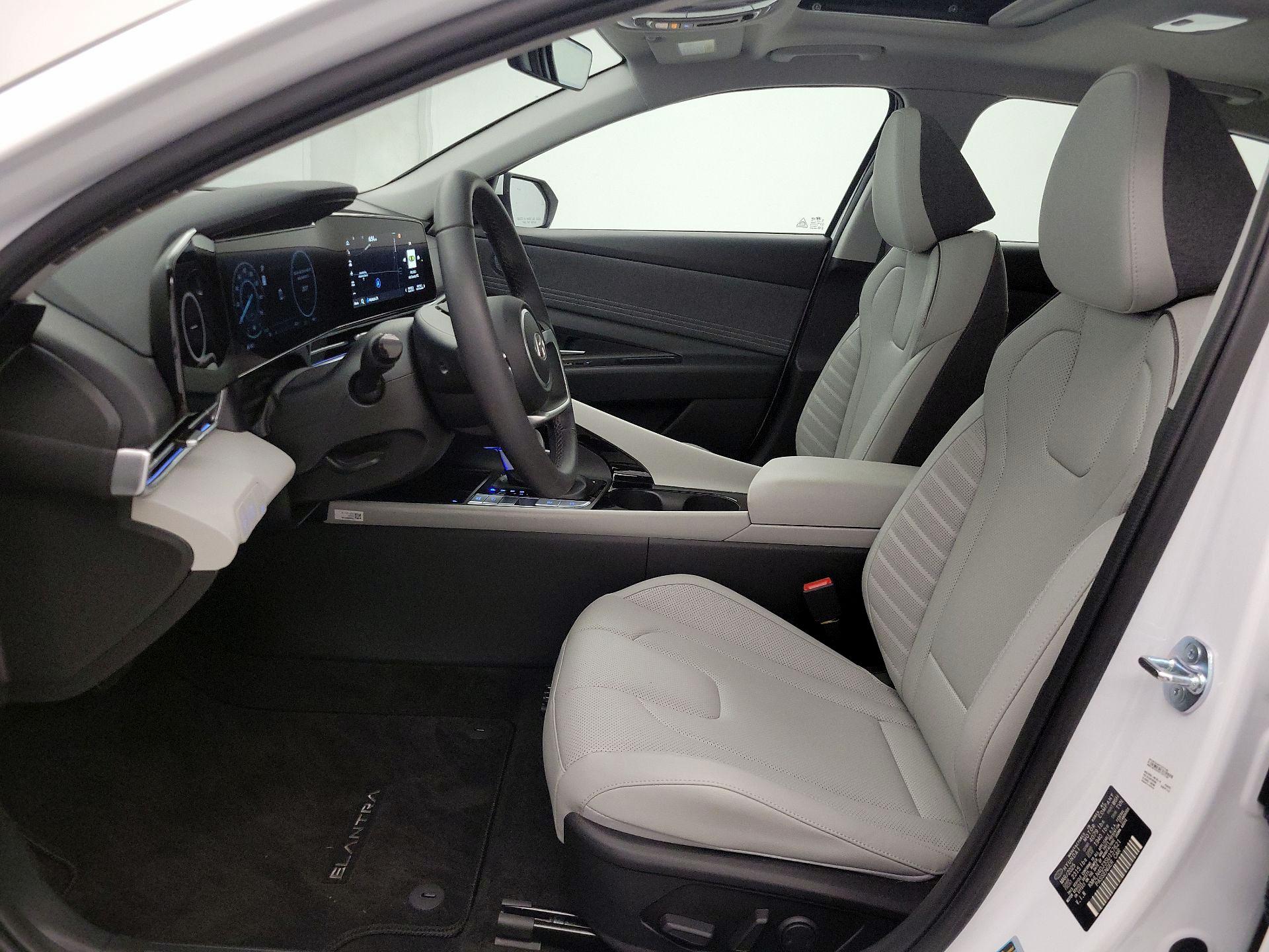 Thumbnail: 2025 Hyundai Elantra - 11