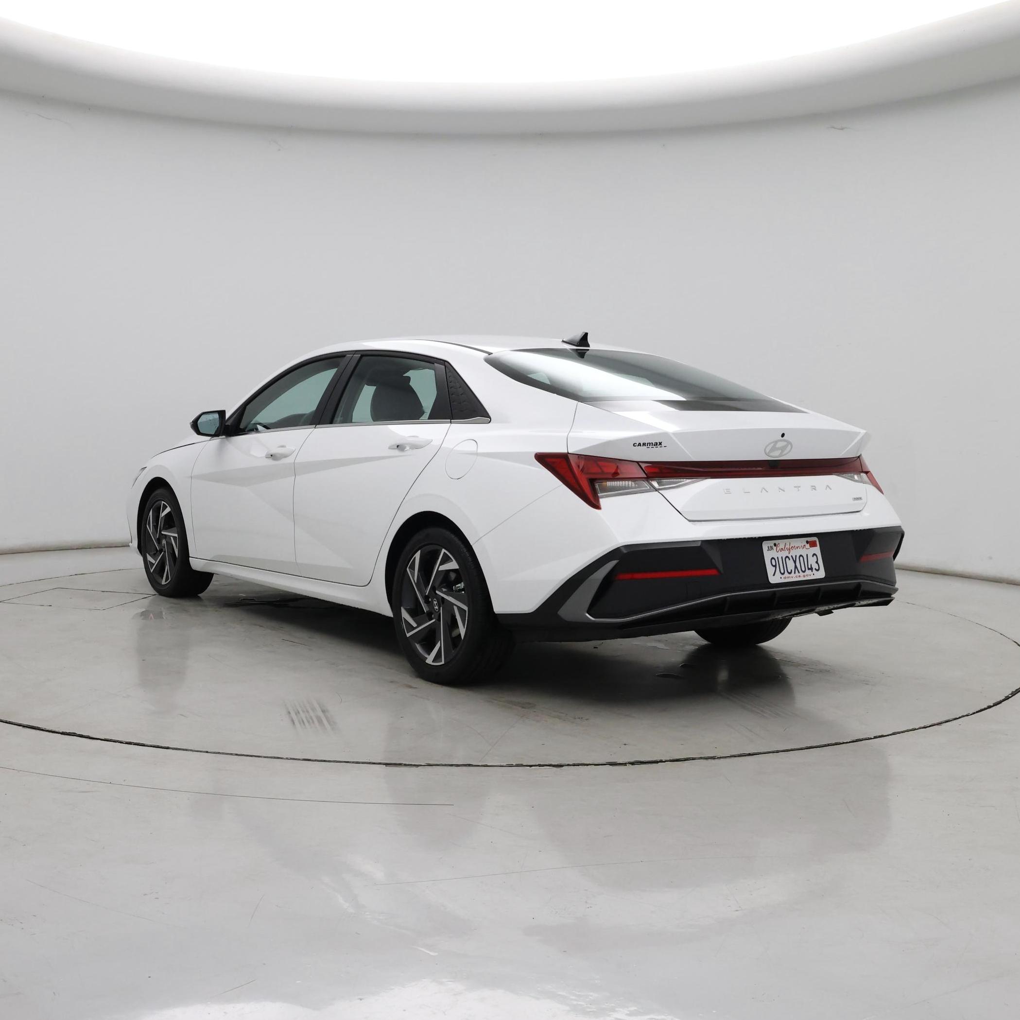 Thumbnail: 2025 Hyundai Elantra - 2