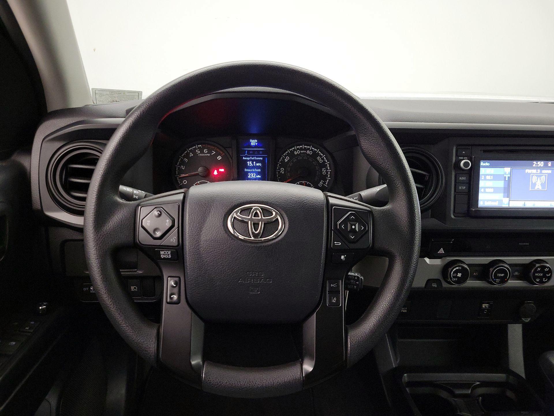 Thumbnail: 2018 Toyota Tacoma - 10