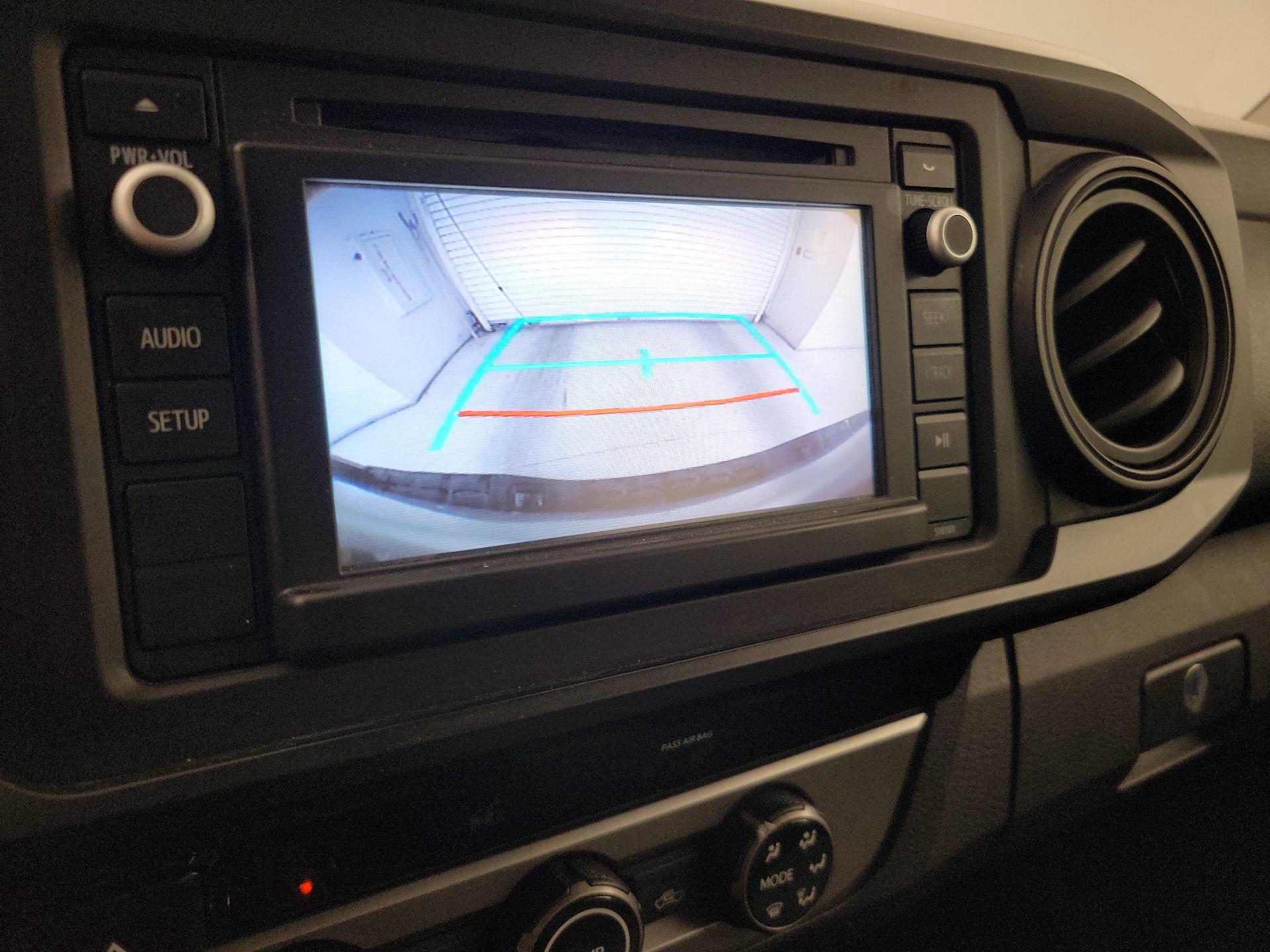 Thumbnail: 2018 Toyota Tacoma - 14