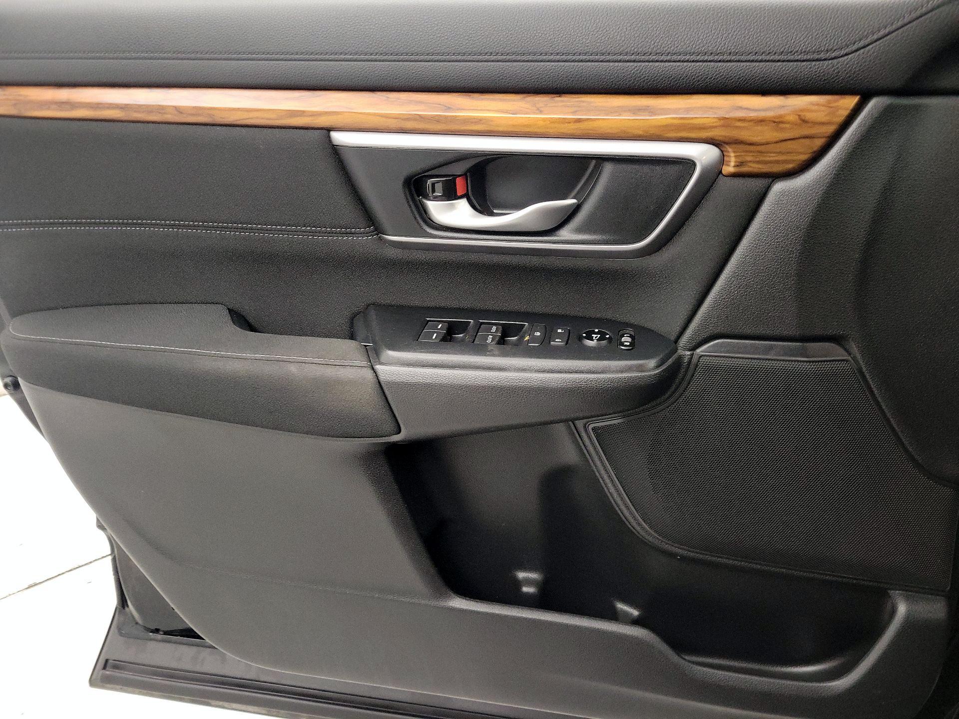 Thumbnail: 2017 Honda CR-V - 12