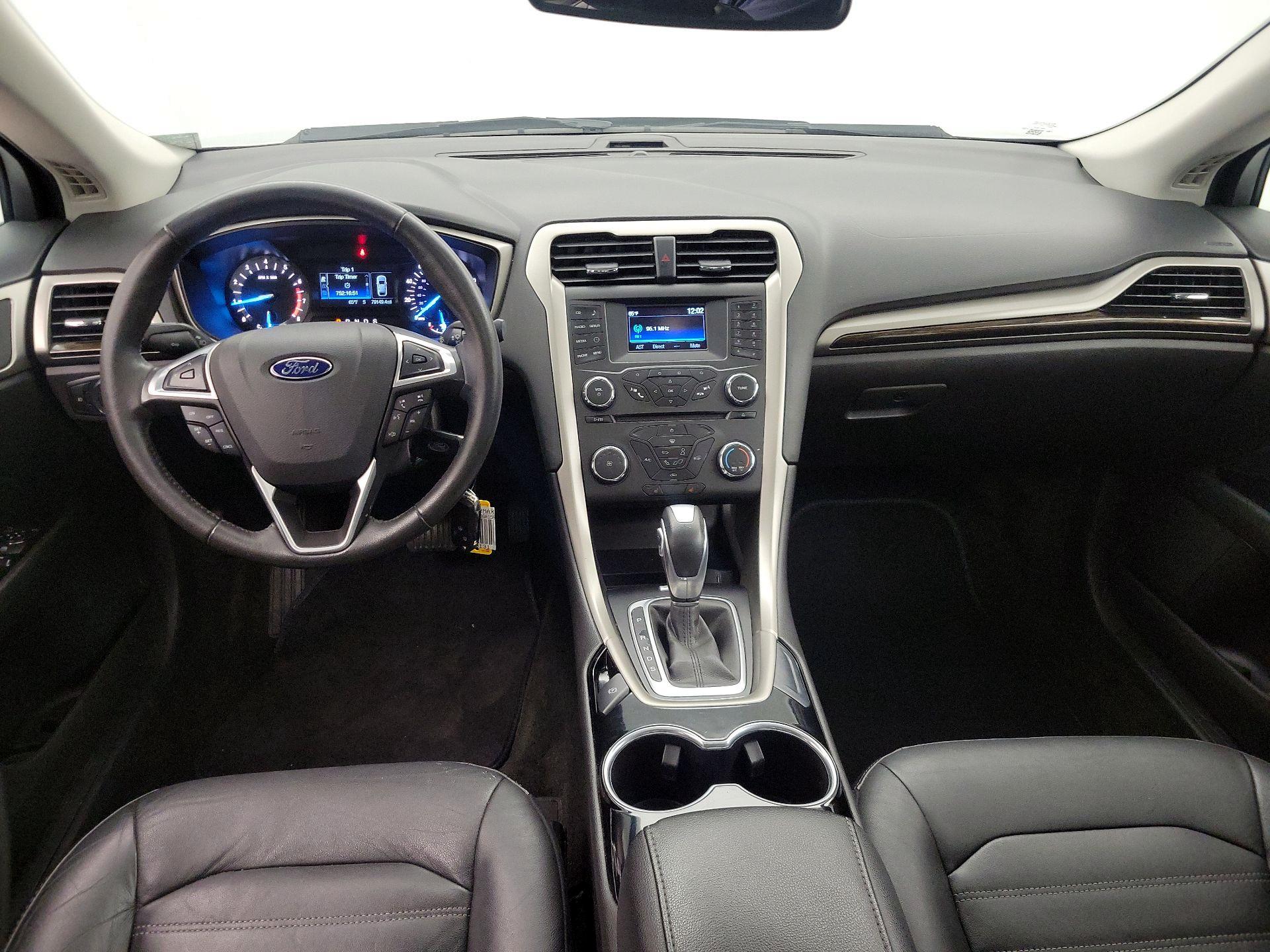 Thumbnail: 2016 Ford Fusion - 9