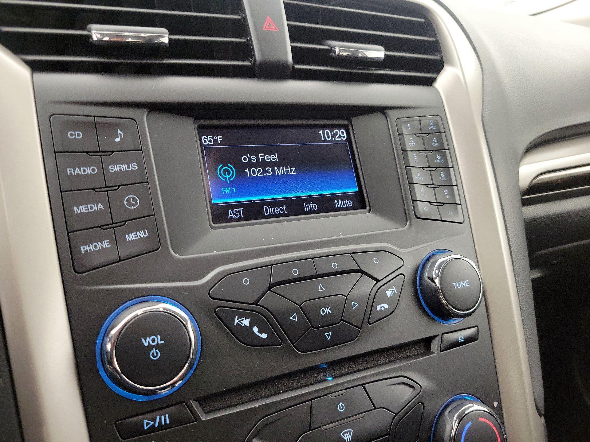 Thumbnail: 2016 Ford Fusion - 15