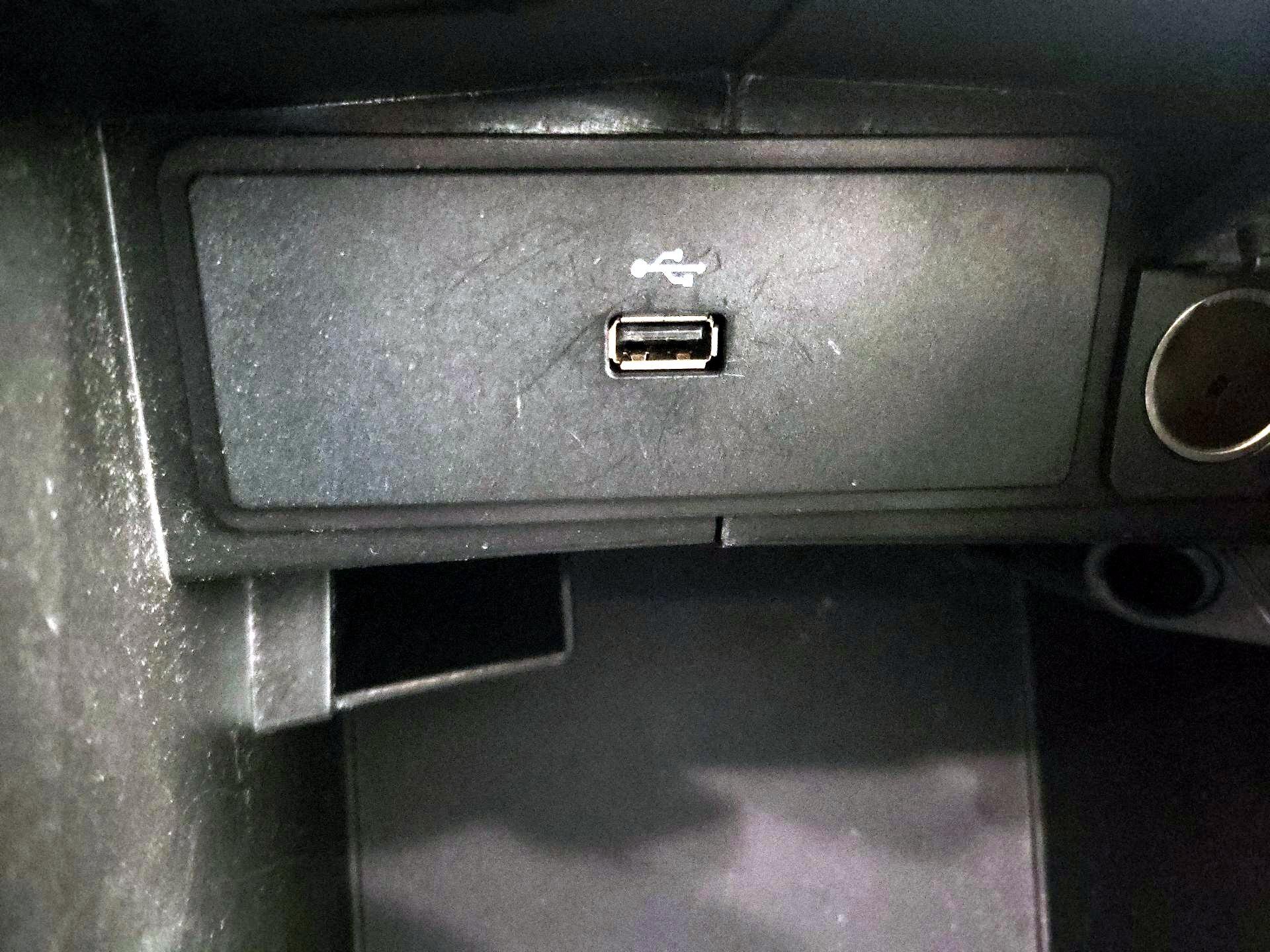 Thumbnail: 2016 Ford Fusion - 18