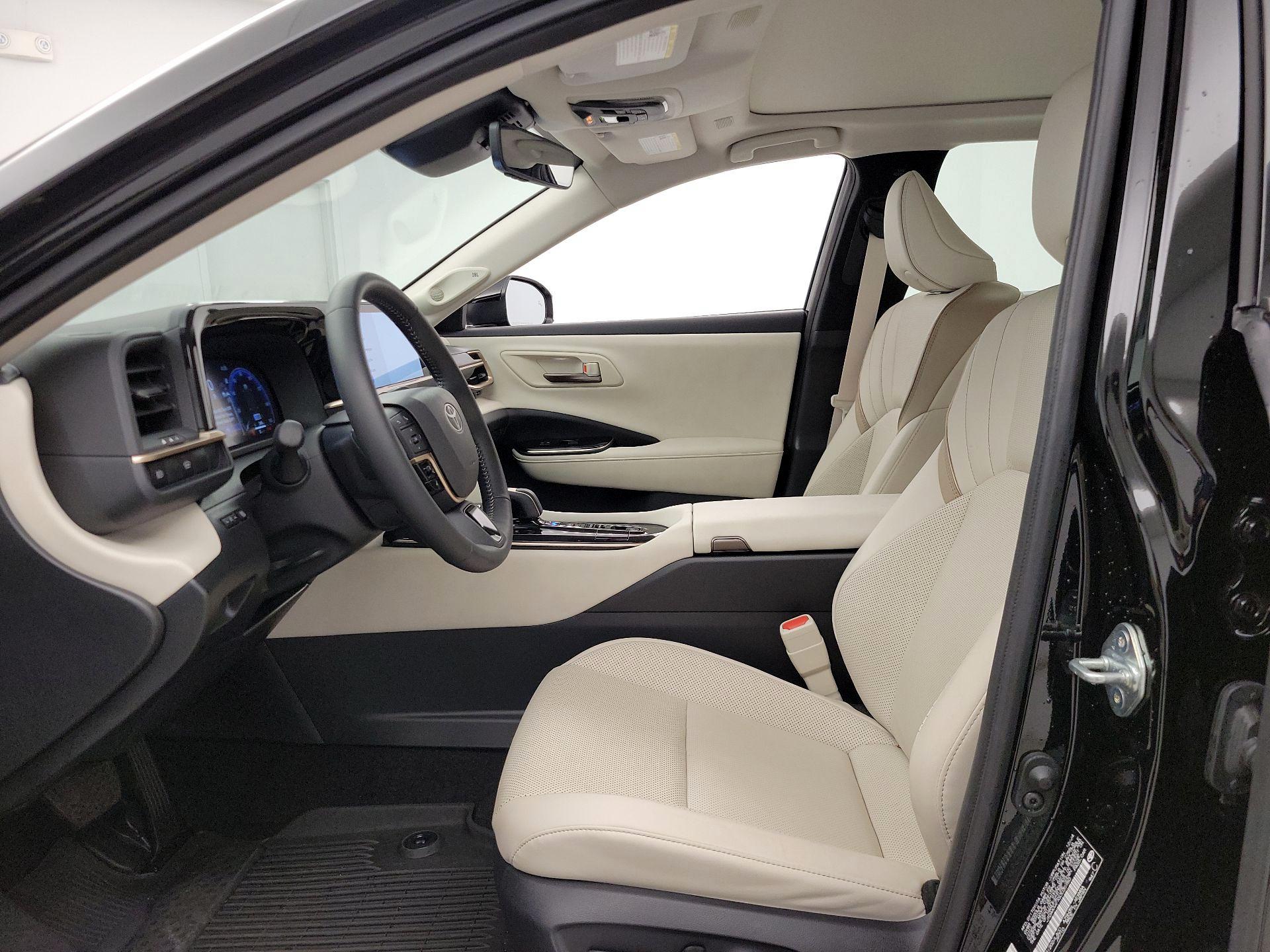 Thumbnail: 2025 Toyota Crown - 11