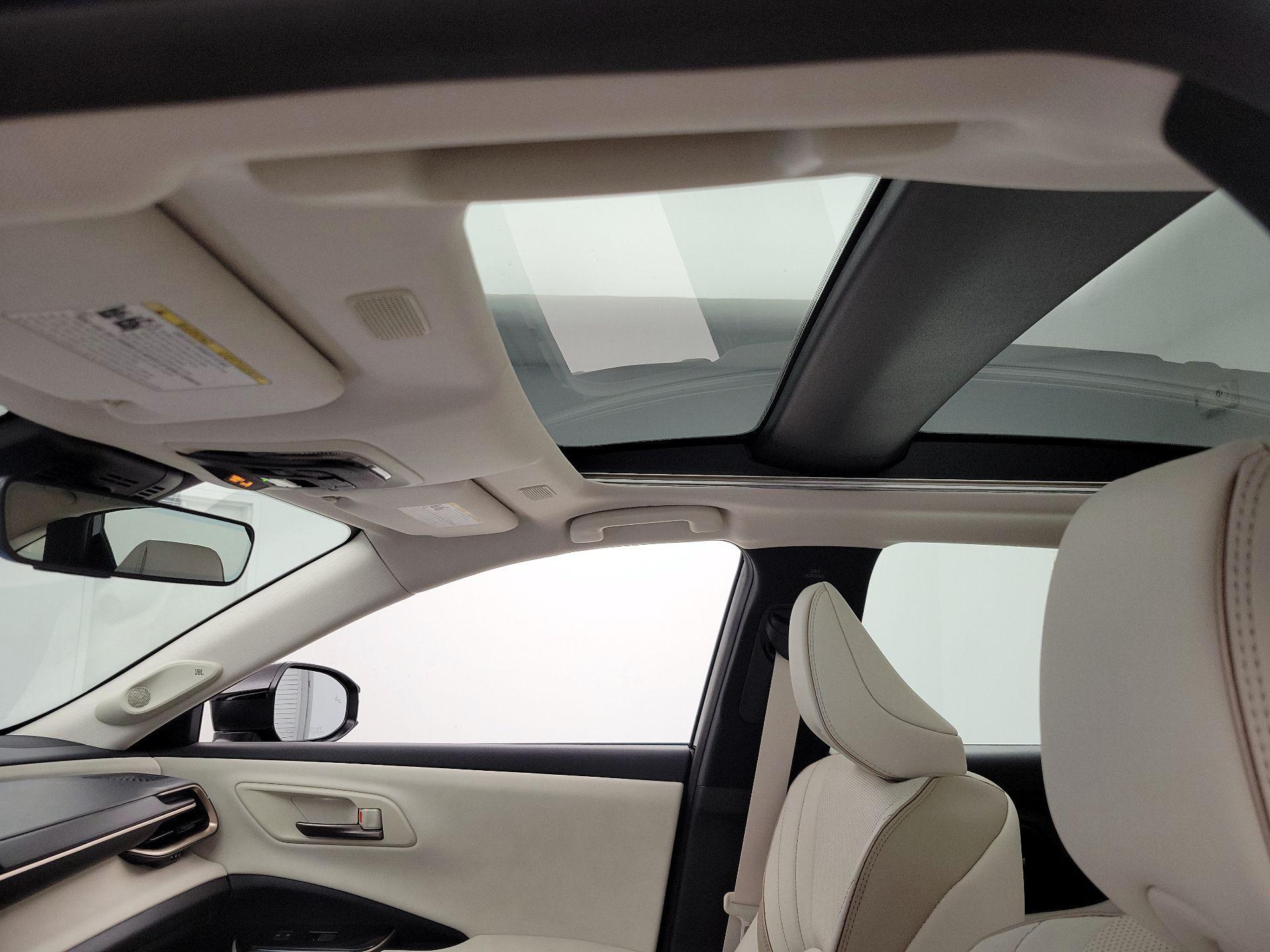 Thumbnail: 2025 Toyota Crown - 19