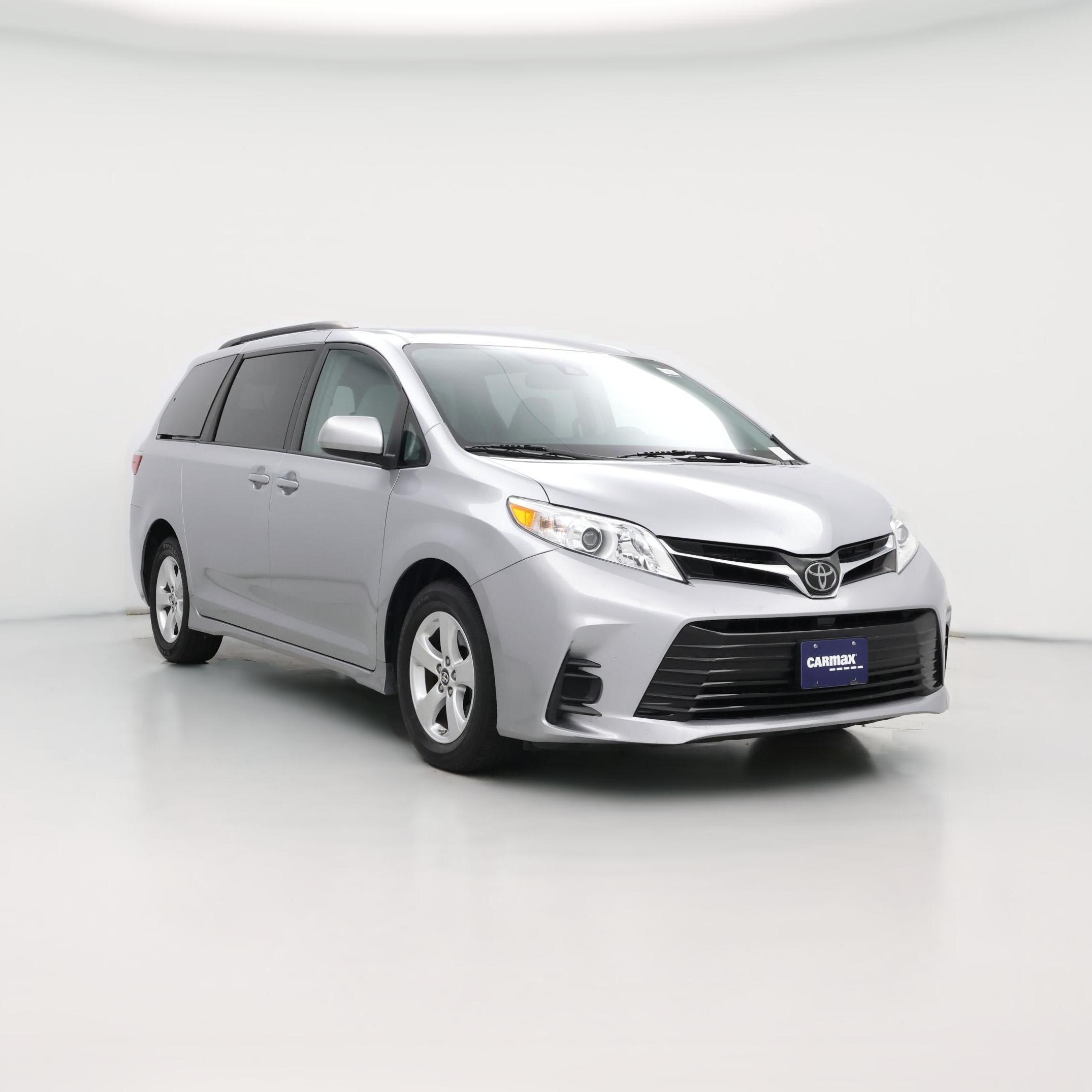 Thumbnail: 2018 Toyota Sienna - 1
