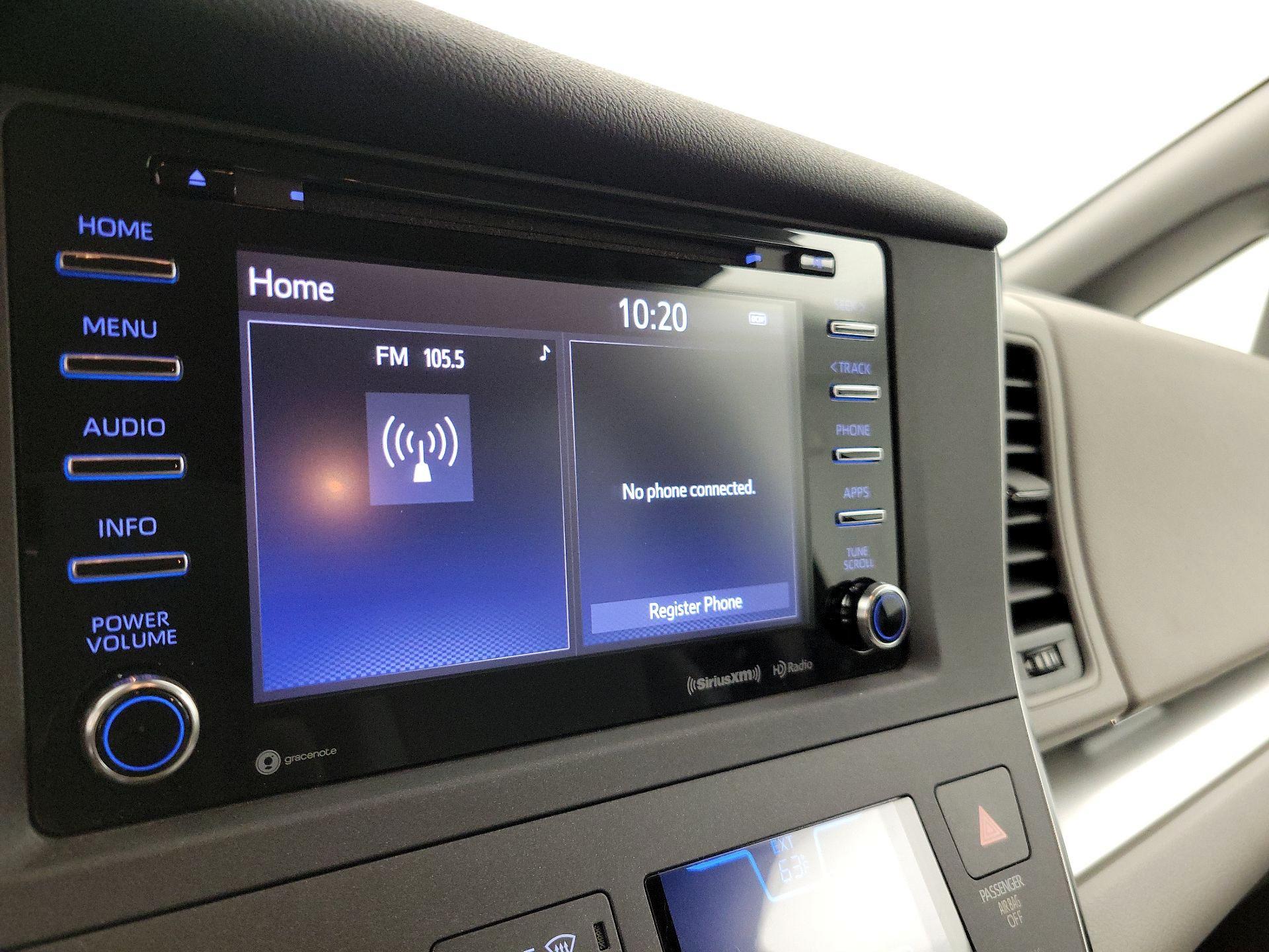 Thumbnail: 2018 Toyota Sienna - 15