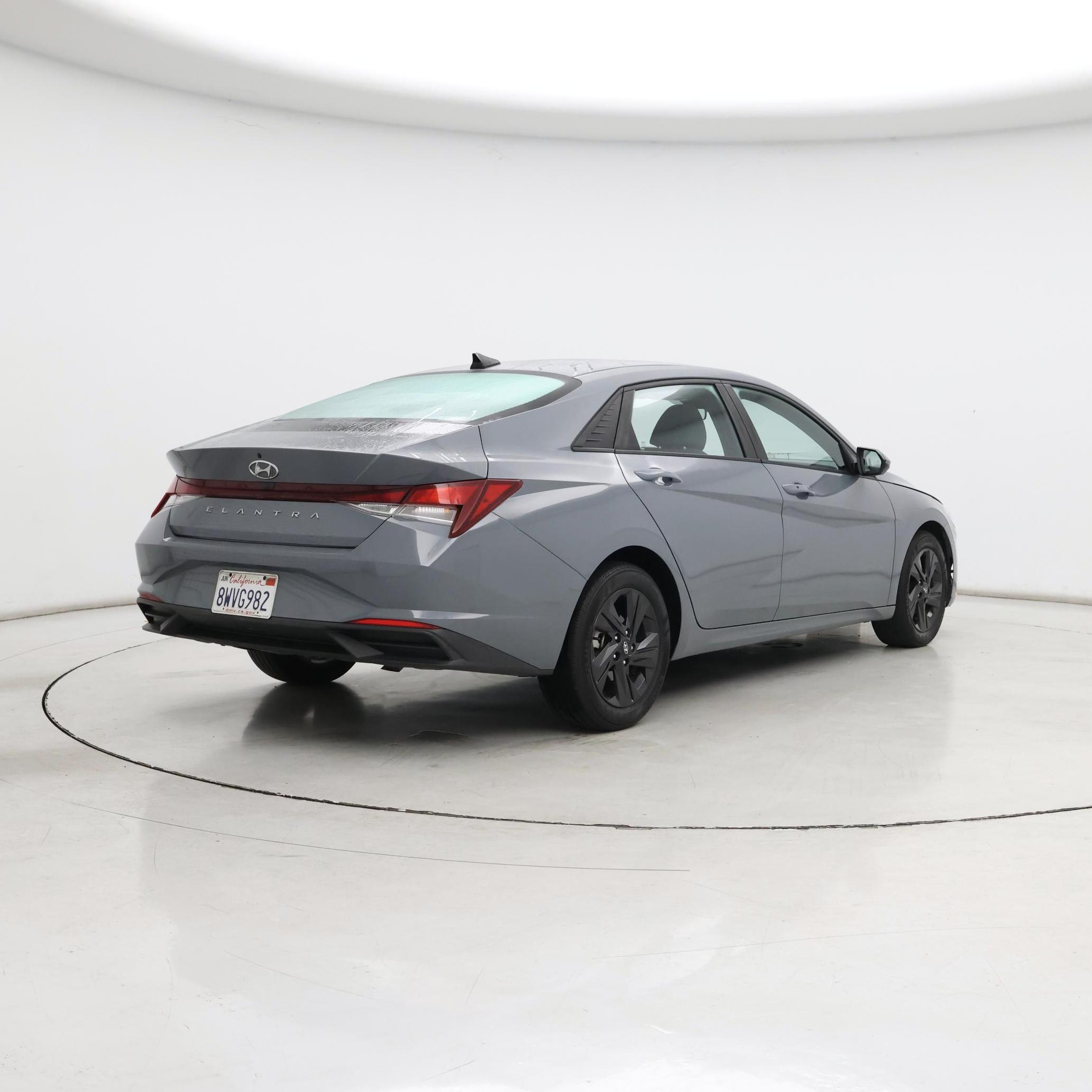 Thumbnail: 2021 Hyundai Elantra - 8