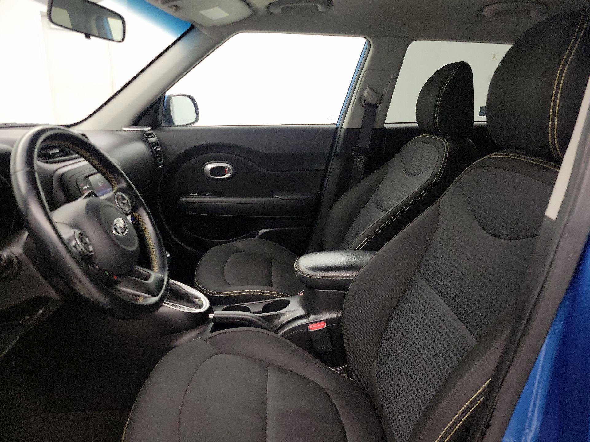 Thumbnail: 2016 Kia Soul - 11