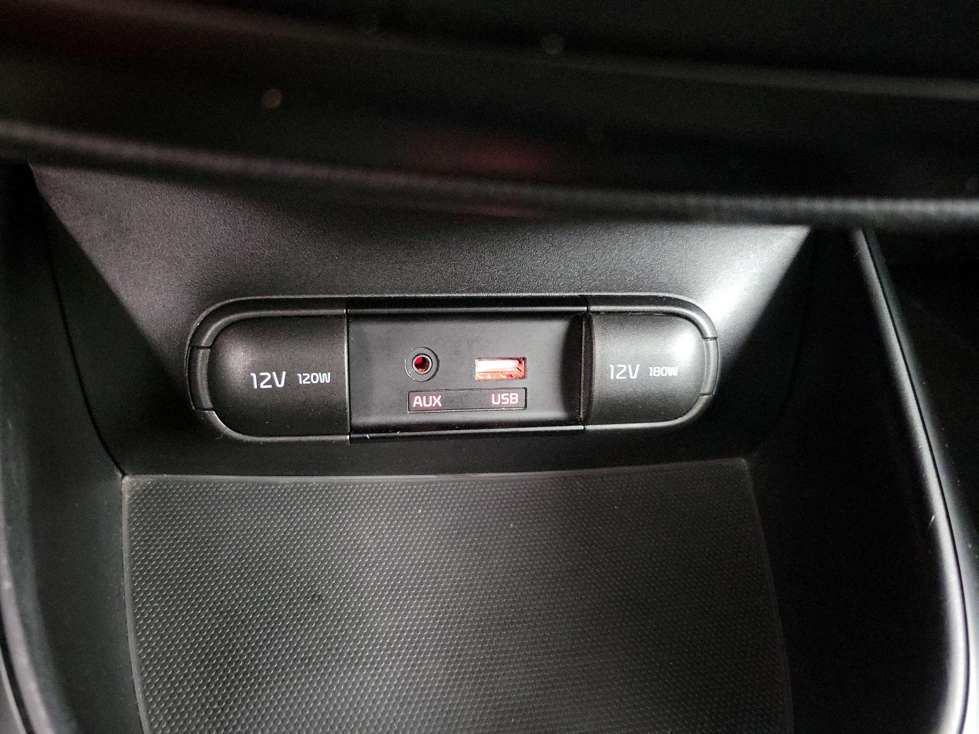 Thumbnail: 2016 Kia Soul - 18