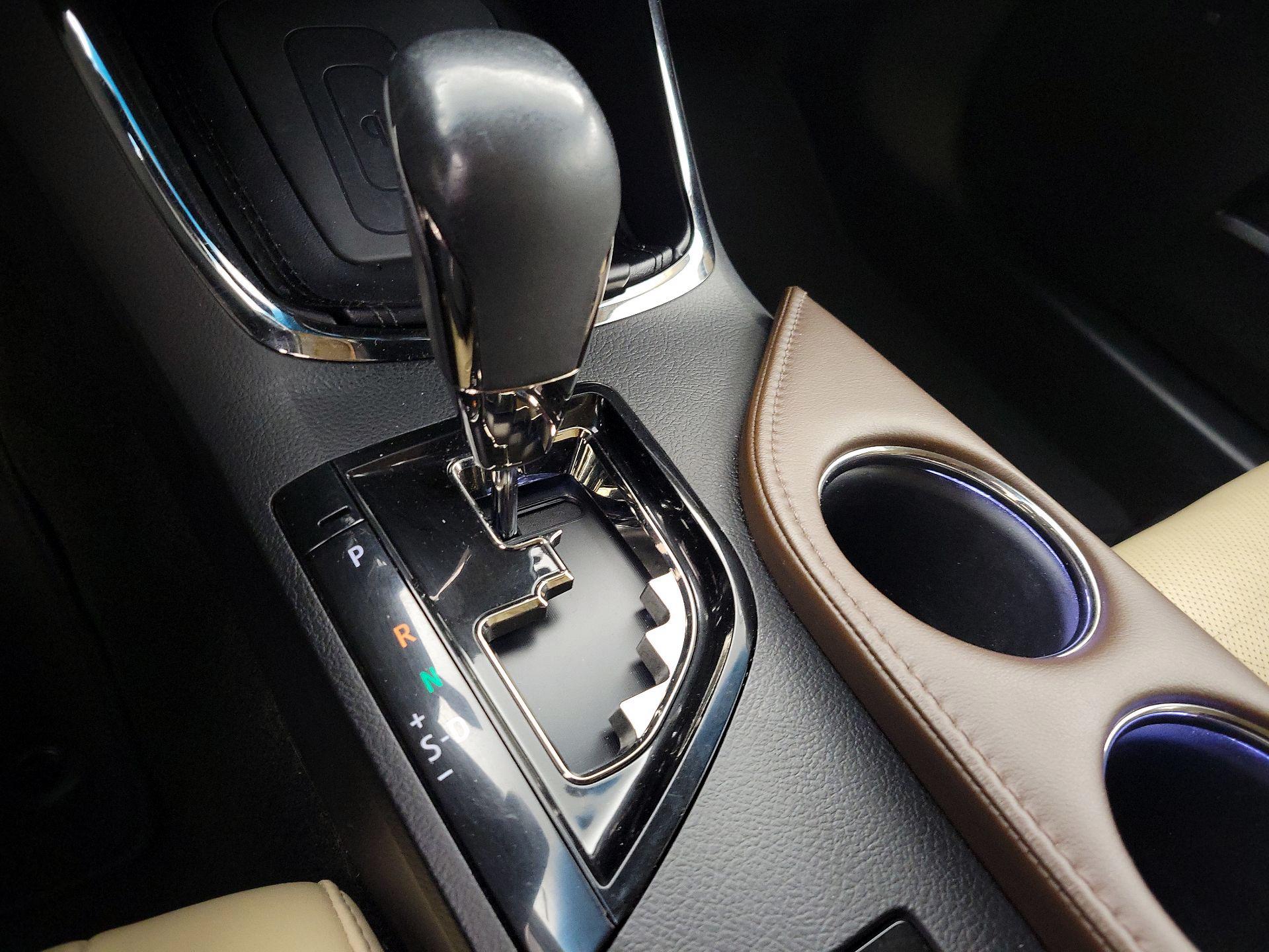 Thumbnail: 2015 Toyota Avalon - 18