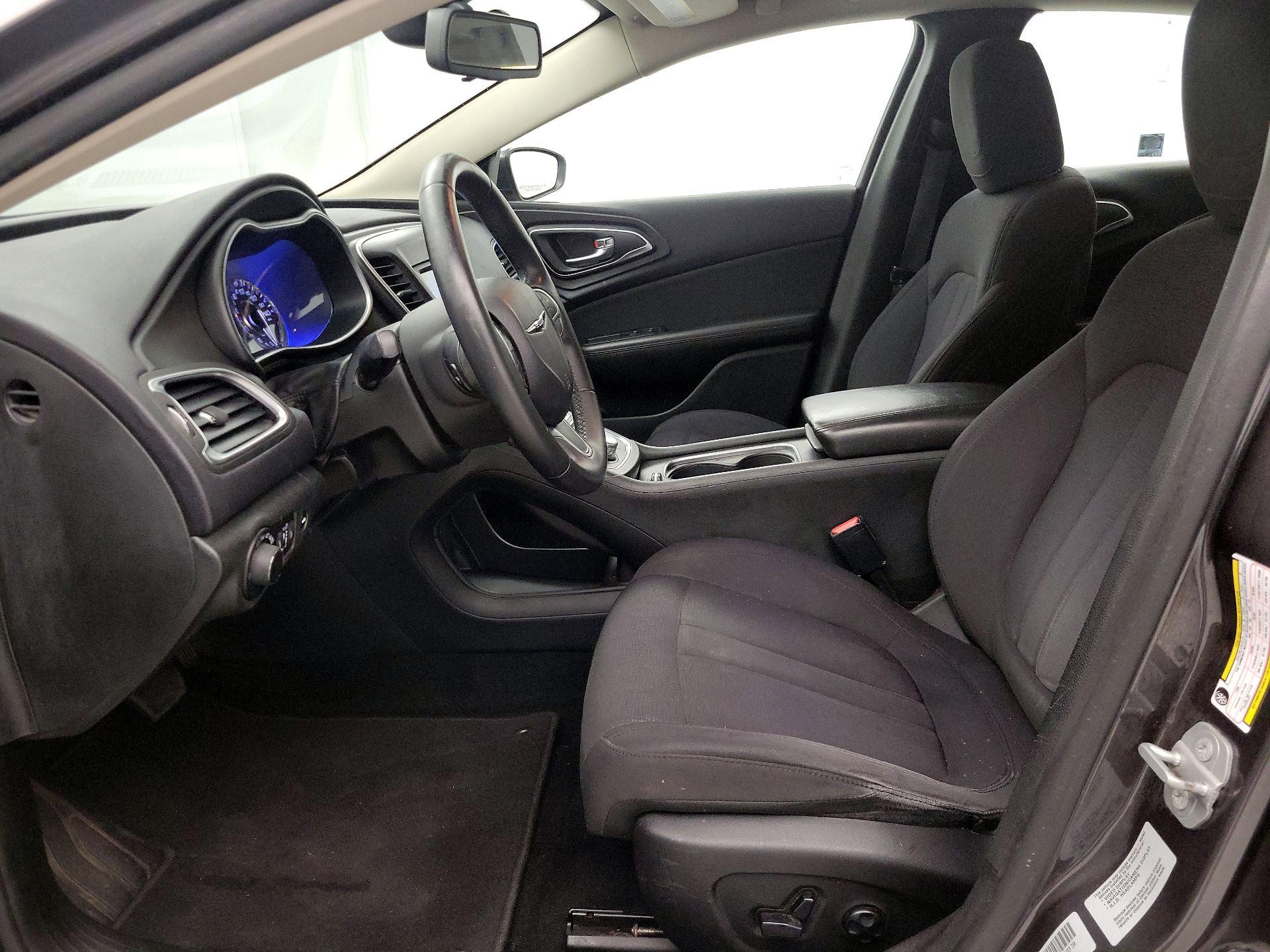 Thumbnail: 2015 Chrysler 200 - 11