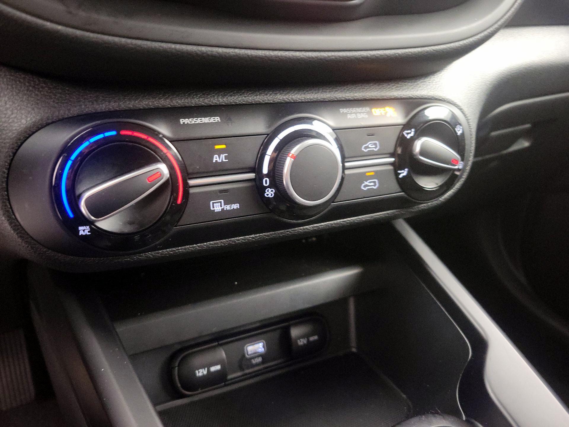 Thumbnail: 2023 Kia Soul - 16