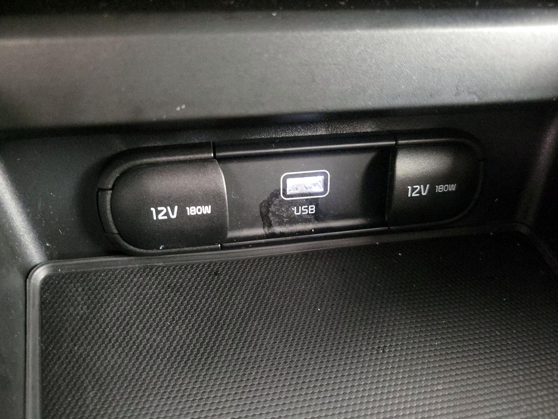 Thumbnail: 2023 Kia Soul - 18