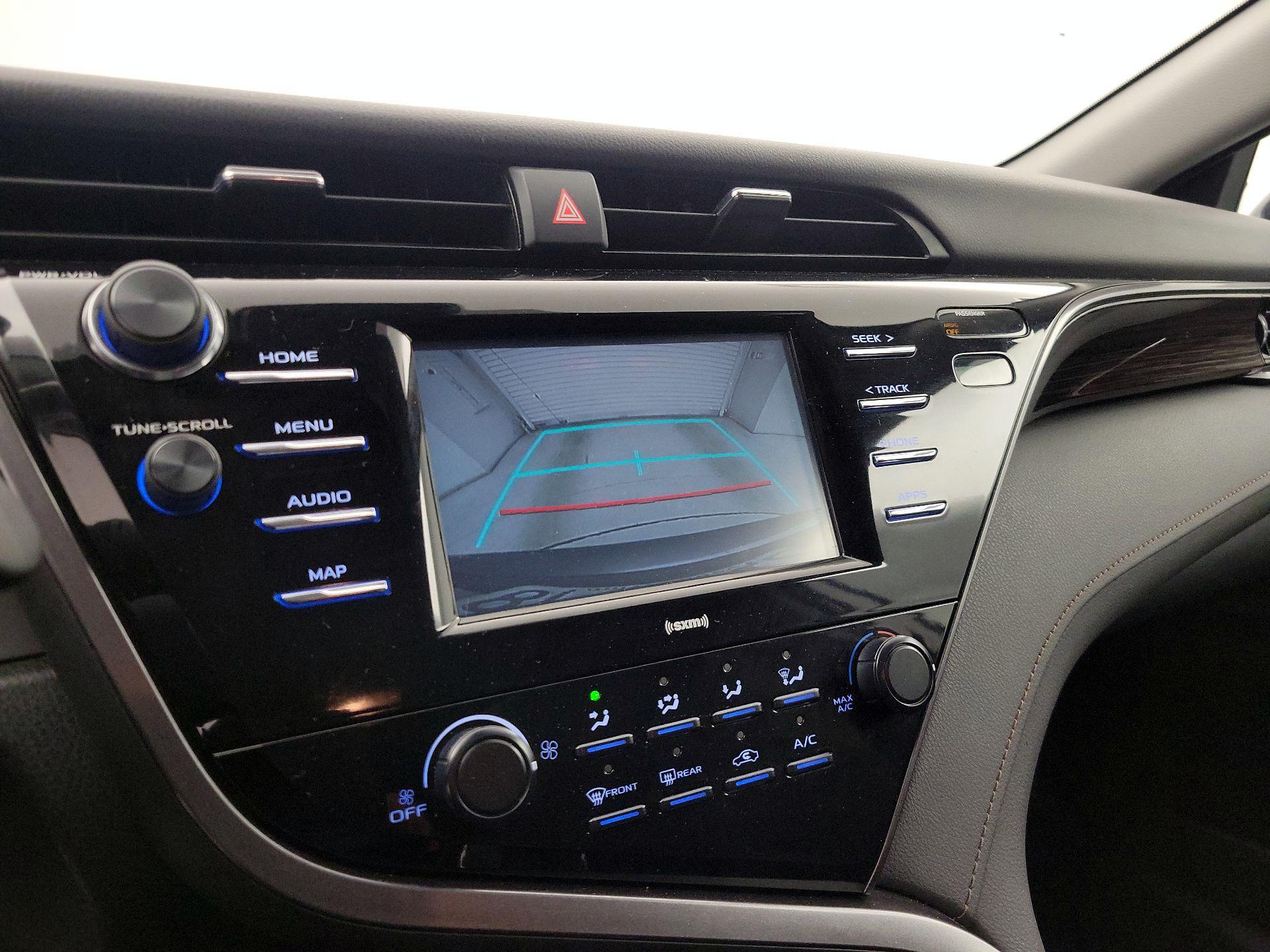 Thumbnail: 2020 Toyota Camry - 14