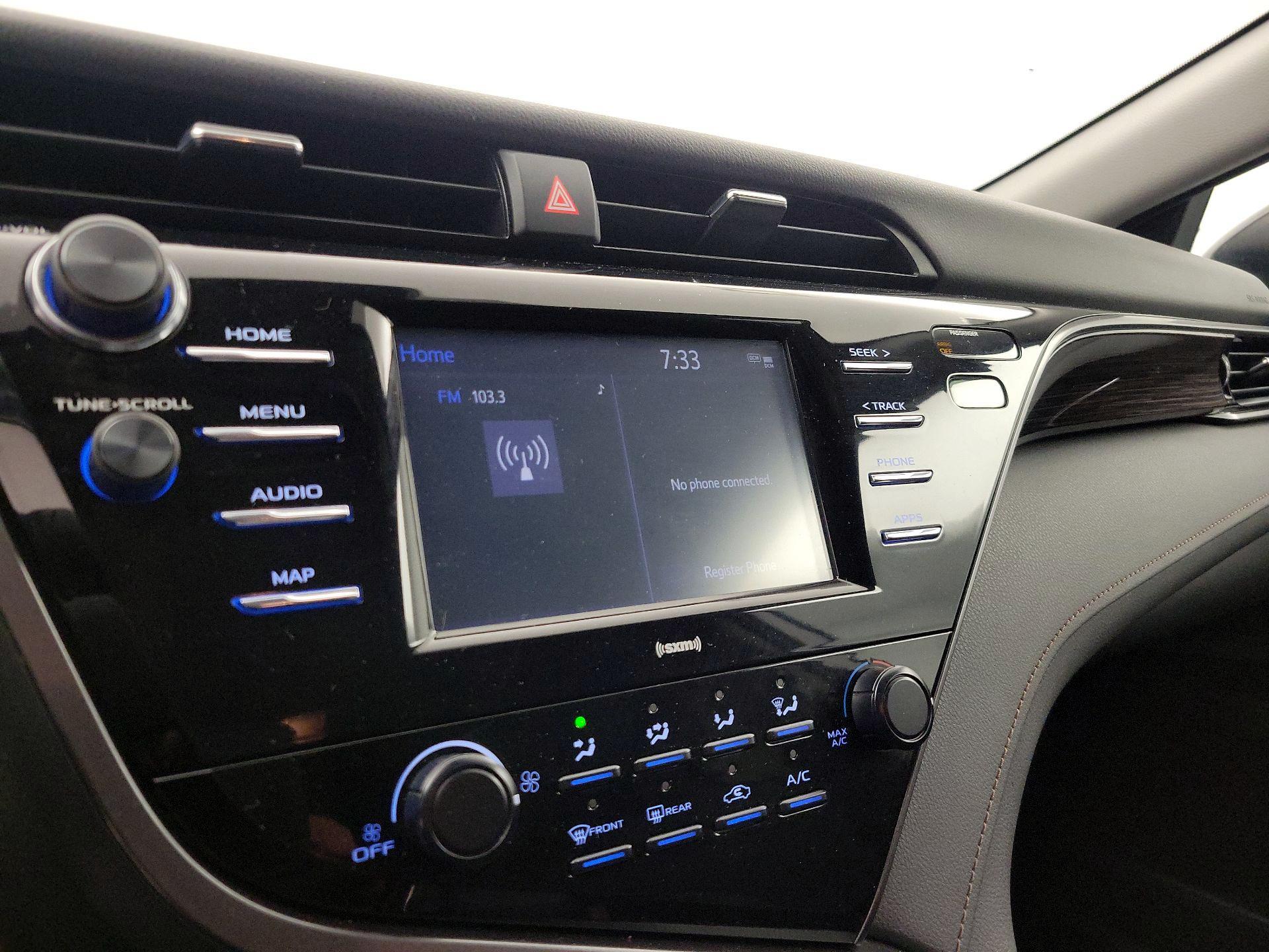 Thumbnail: 2020 Toyota Camry - 15