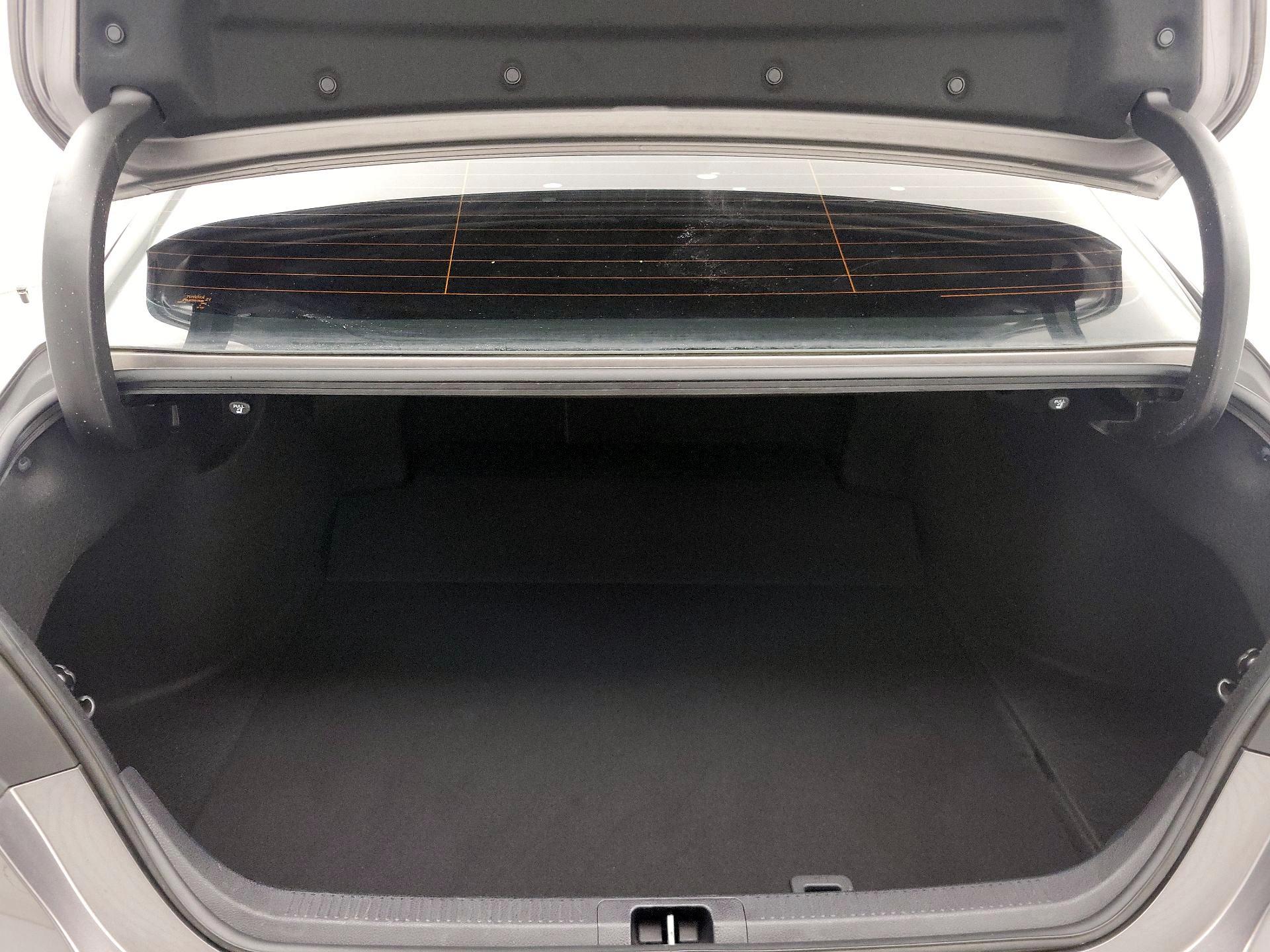 Thumbnail: 2020 Toyota Camry - 20