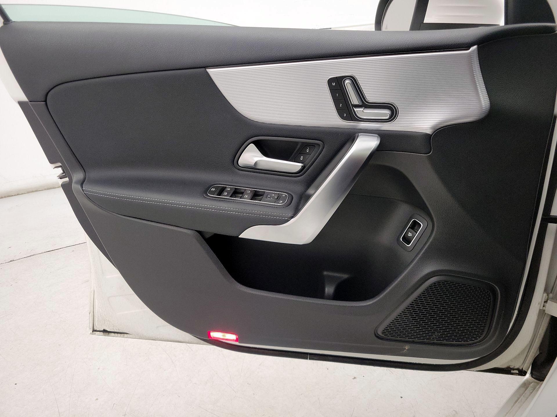 Thumbnail: 2020 Mercedes-Benz A-Class - 12