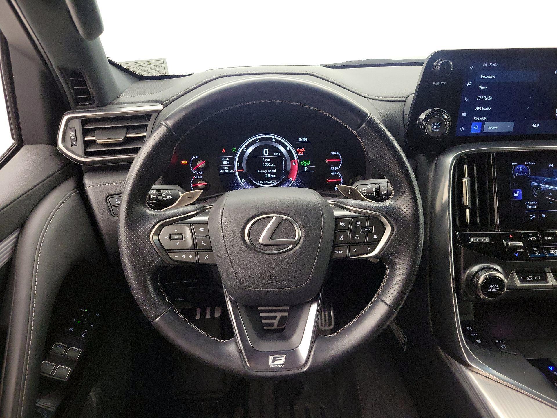 Thumbnail: 2022 Lexus LX - 10