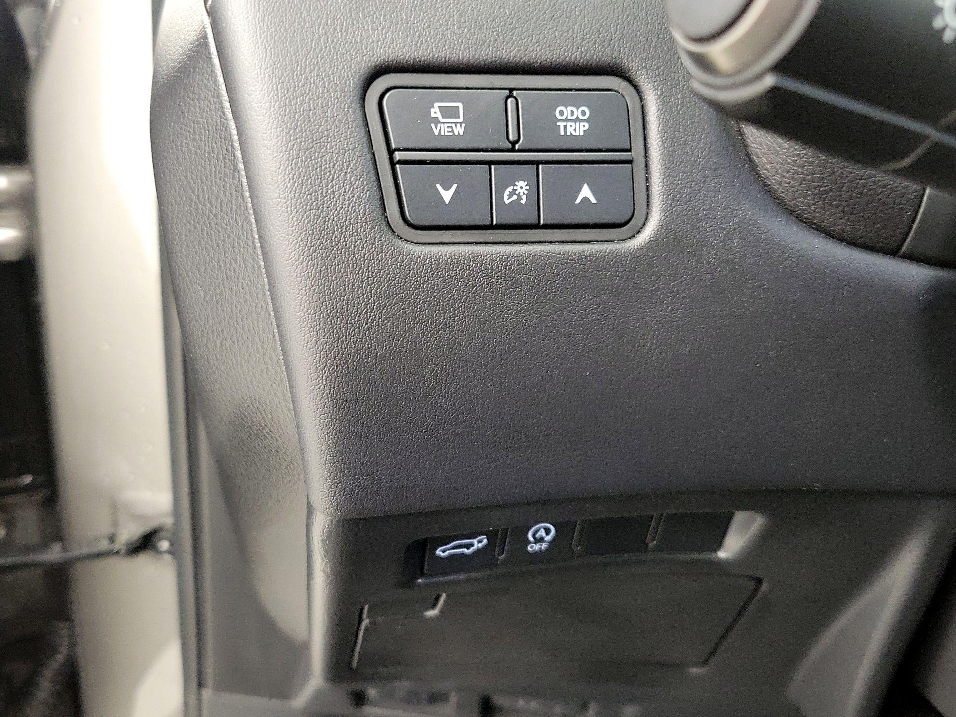 Thumbnail: 2022 Lexus LX - 13