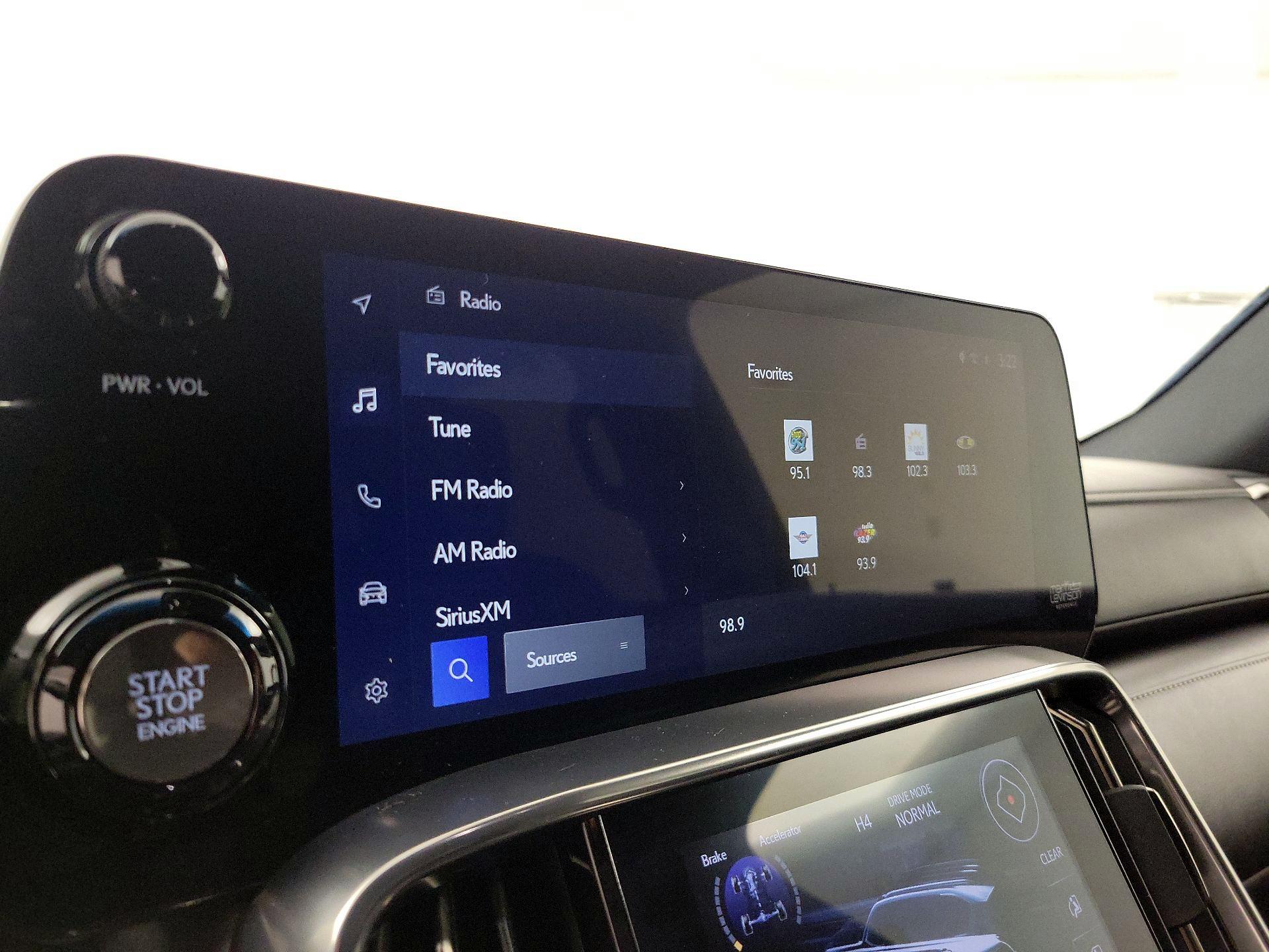 Thumbnail: 2022 Lexus LX - 15