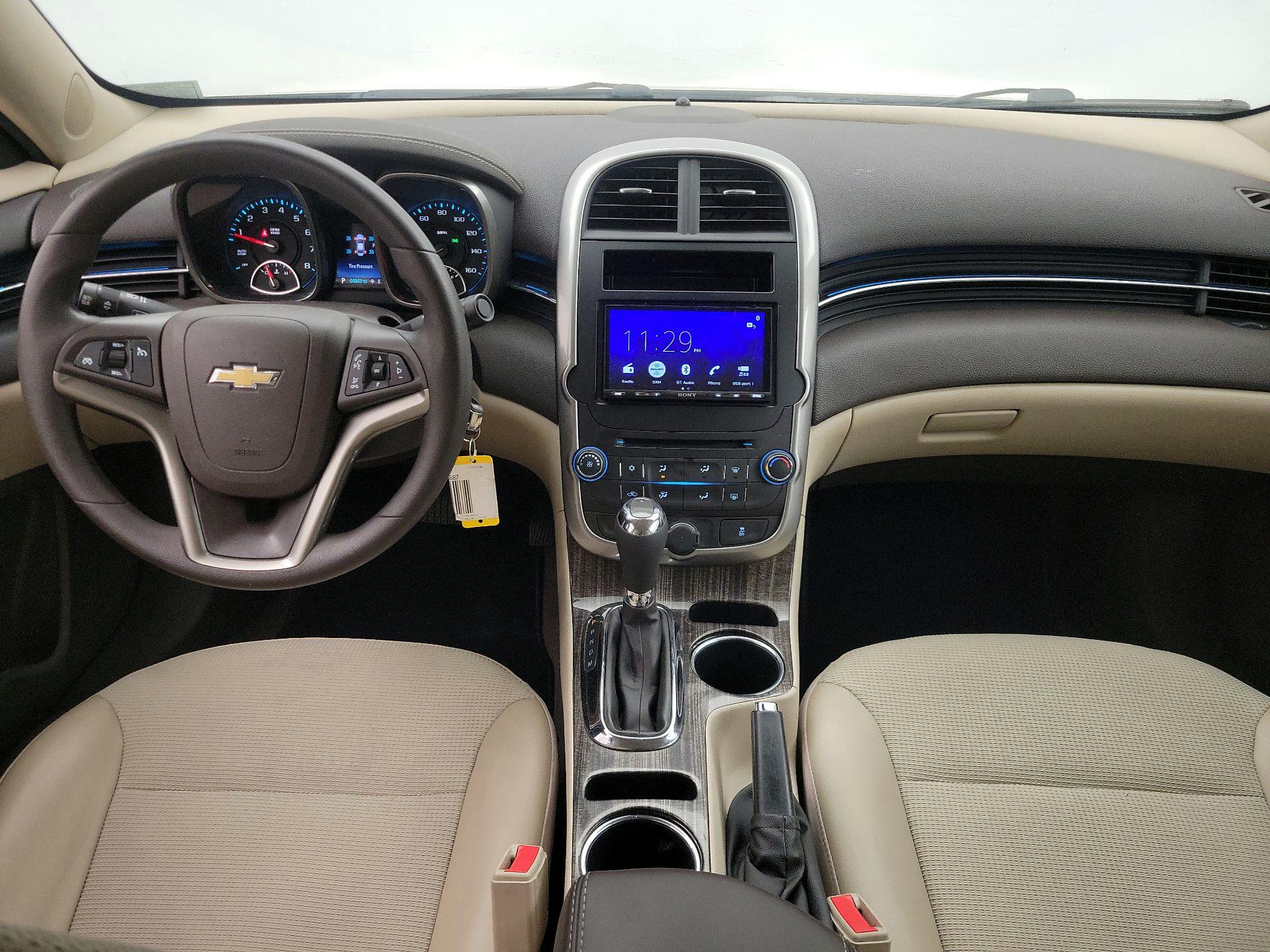 Thumbnail: 2016 Chevrolet Malibu - 9