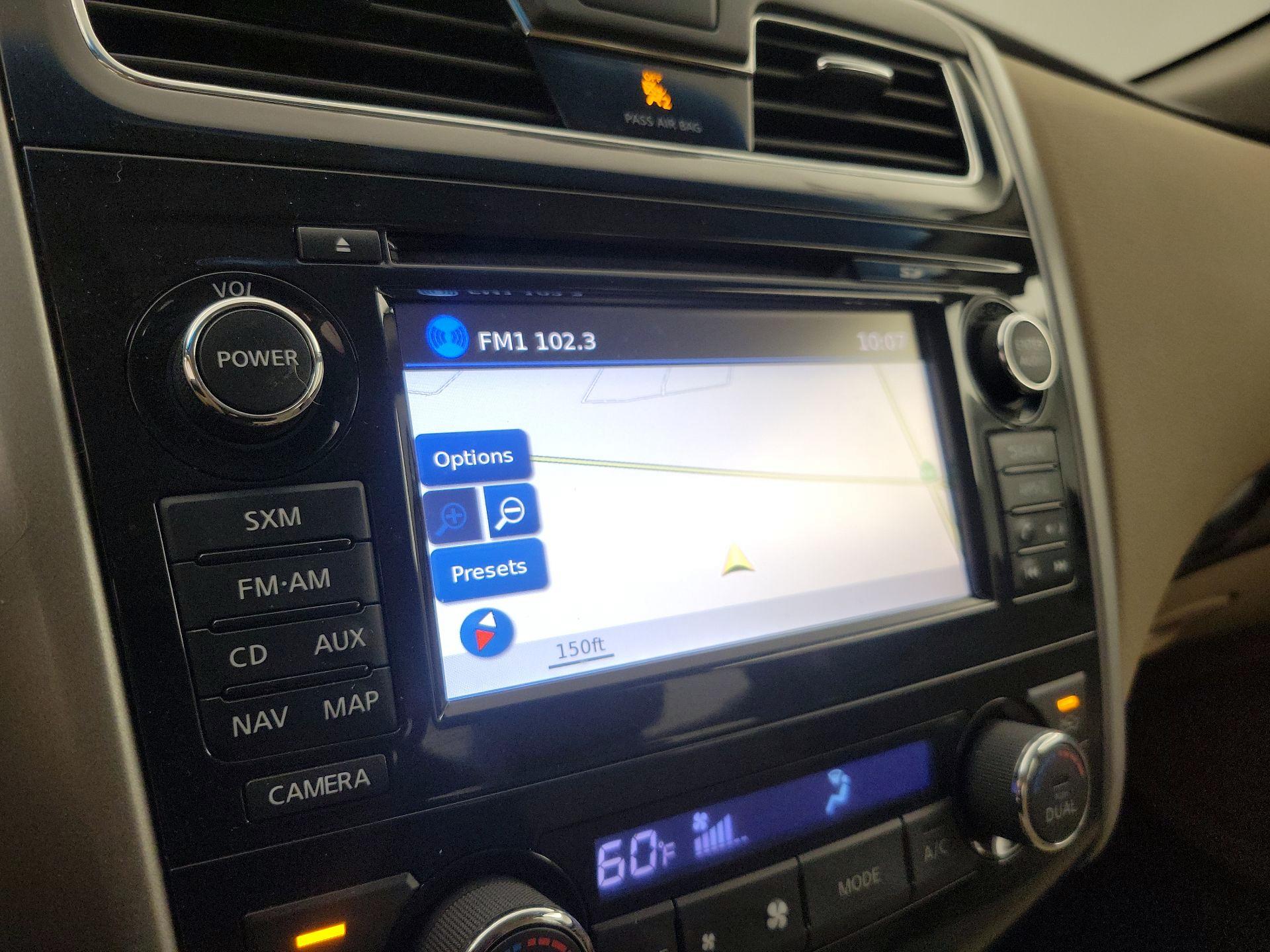 Thumbnail: 2015 Nissan Altima - 14