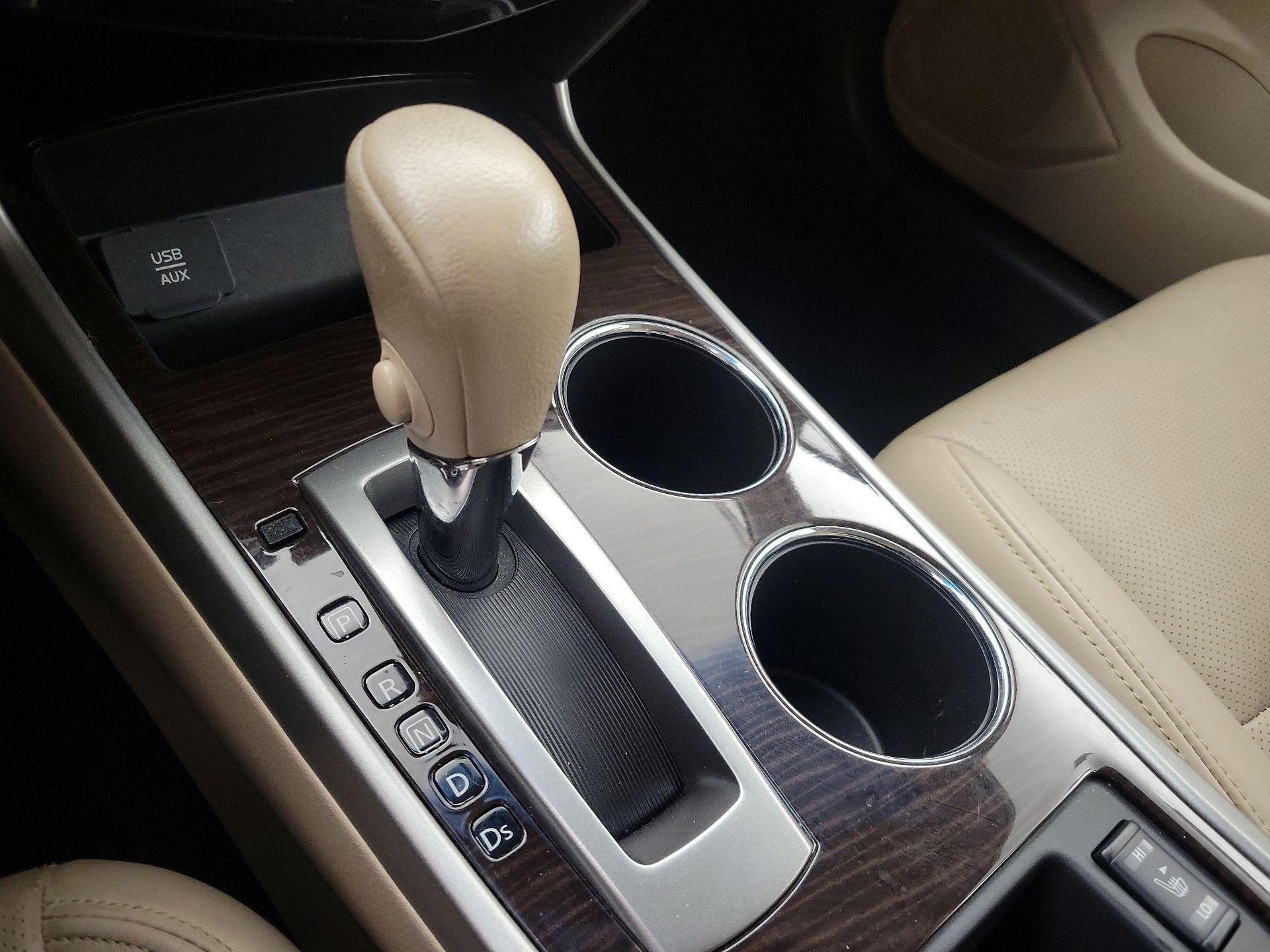 Thumbnail: 2015 Nissan Altima - 18