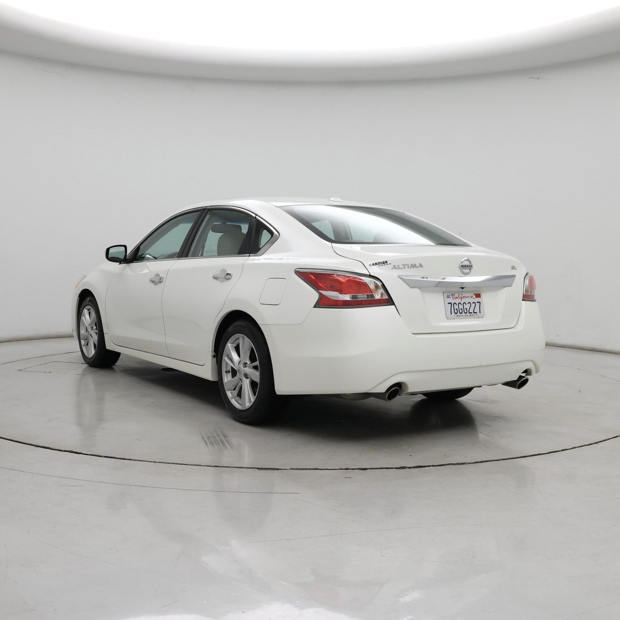 Thumbnail: 2015 Nissan Altima - 2