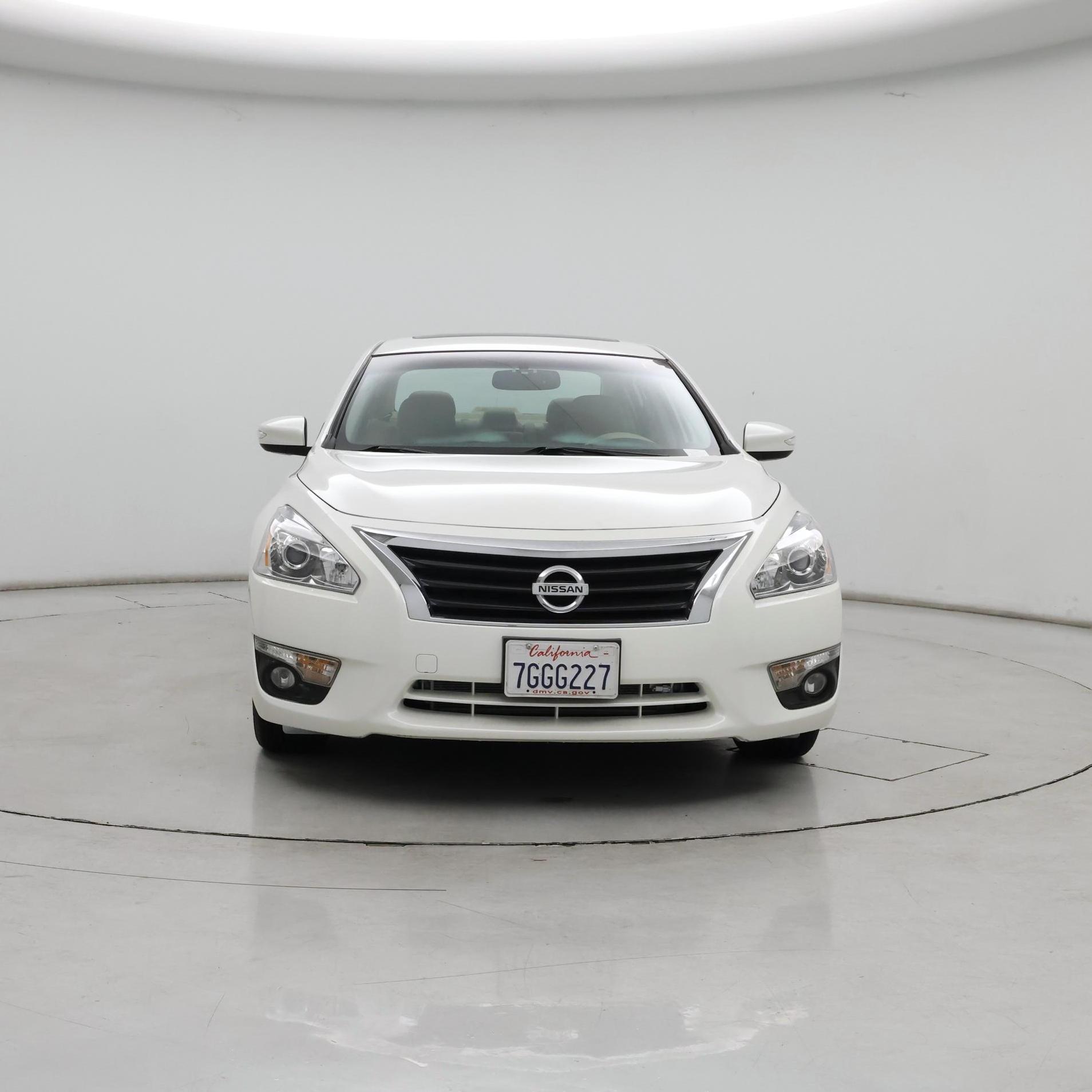 Thumbnail: 2015 Nissan Altima - 5