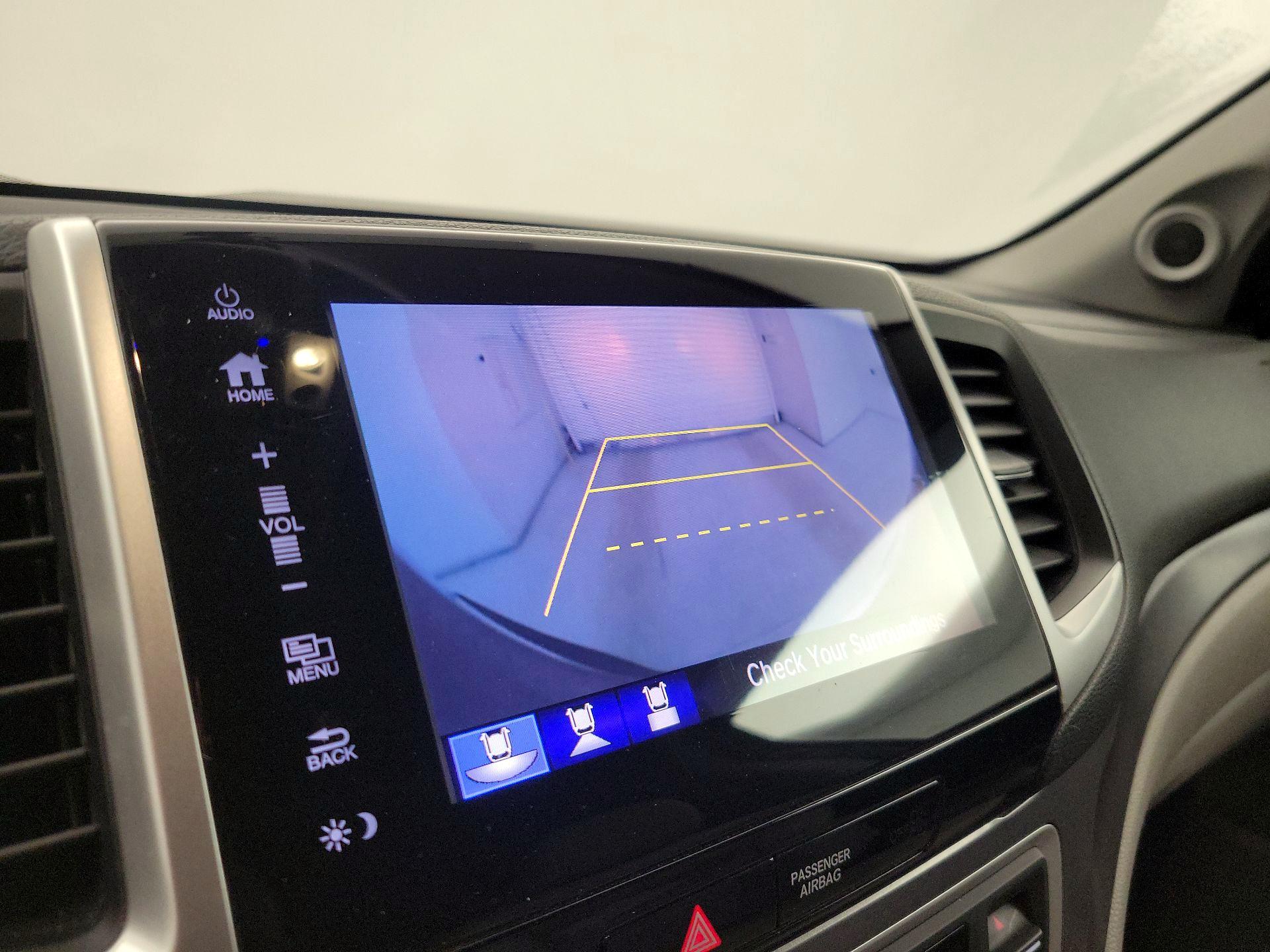 Thumbnail: 2019 Honda Ridgeline - 14