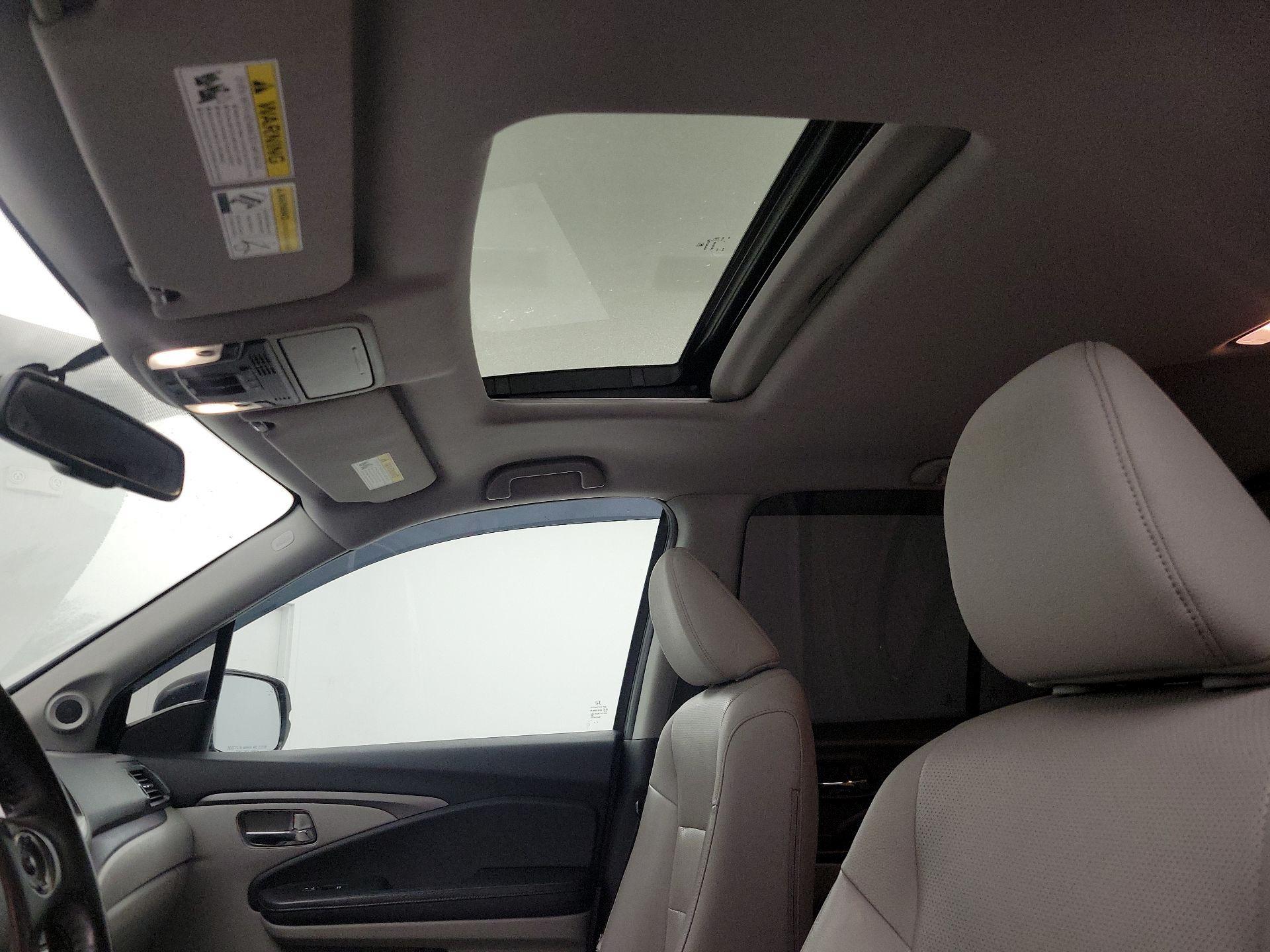 Thumbnail: 2019 Honda Ridgeline - 19