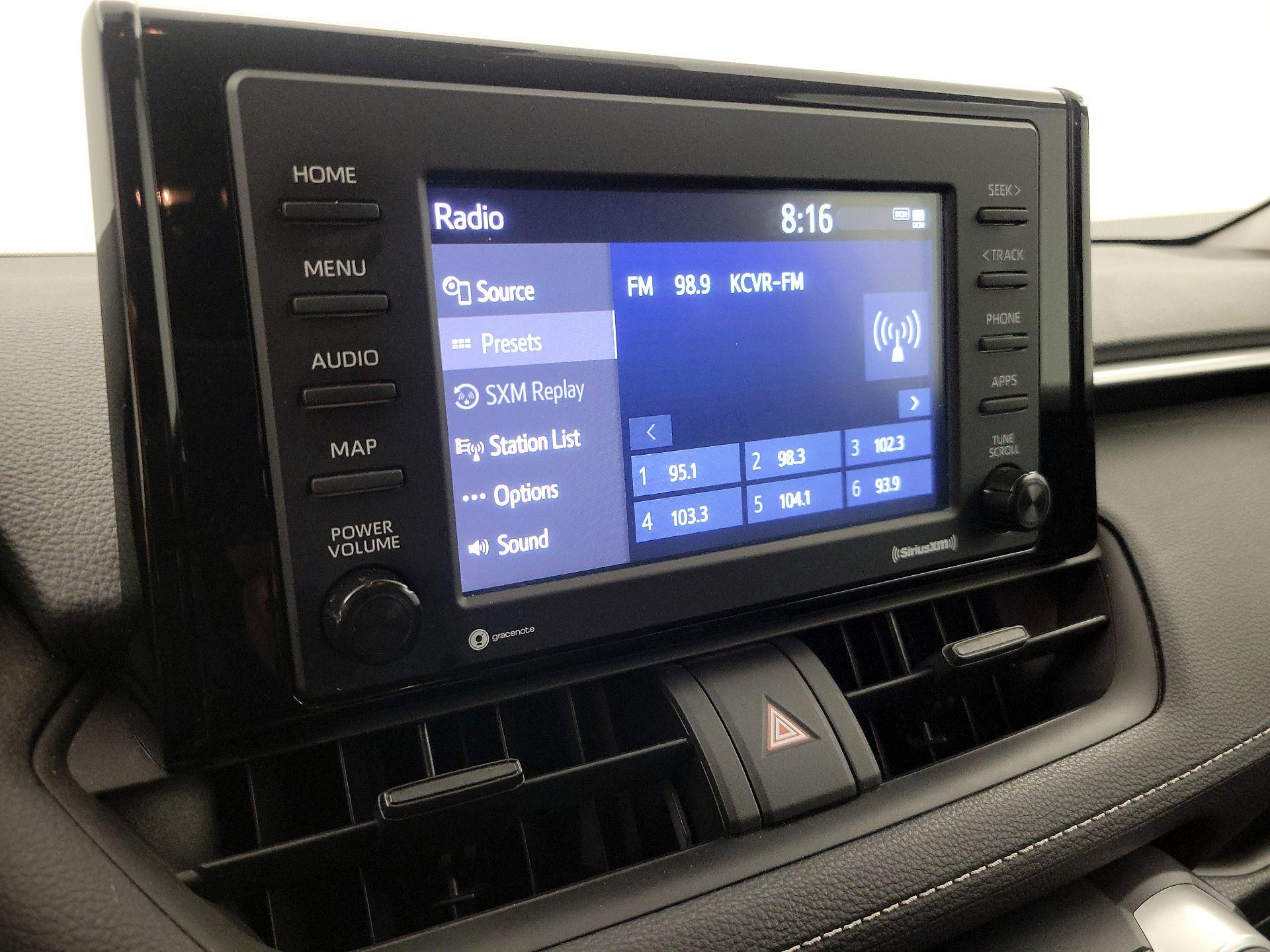 Thumbnail: 2020 Toyota RAV4 - 15