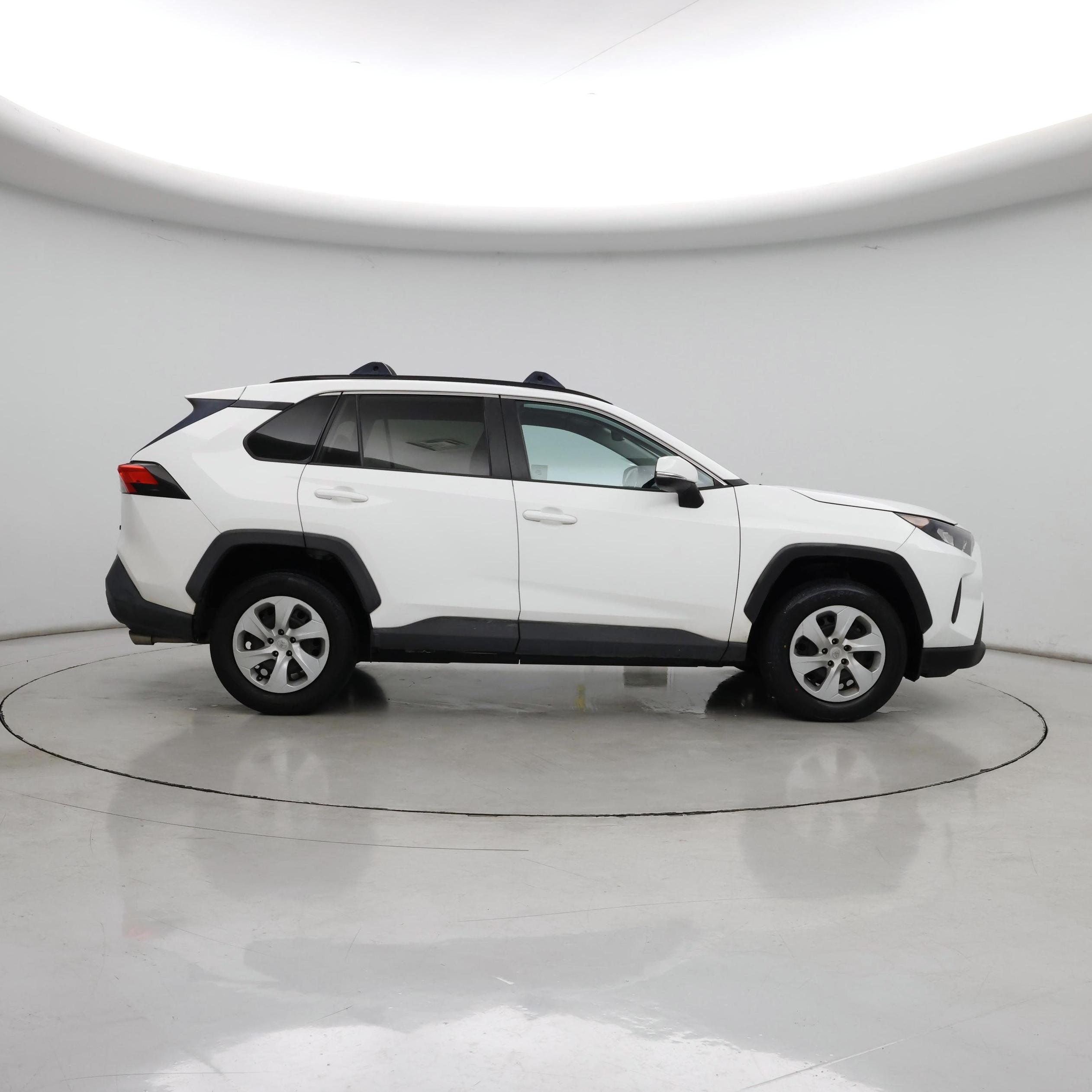 Thumbnail: 2020 Toyota RAV4 - 7