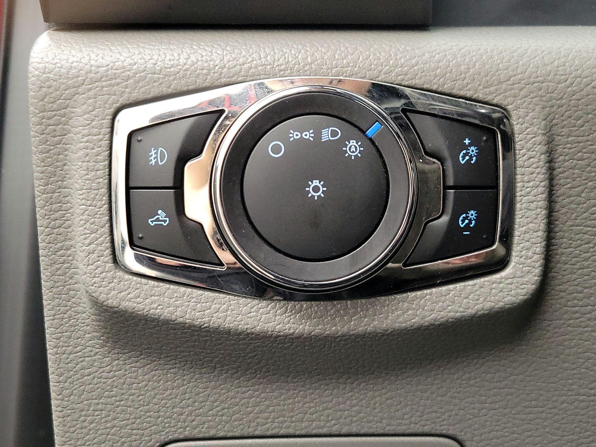 Thumbnail: 2016 Ford F-150 - 13