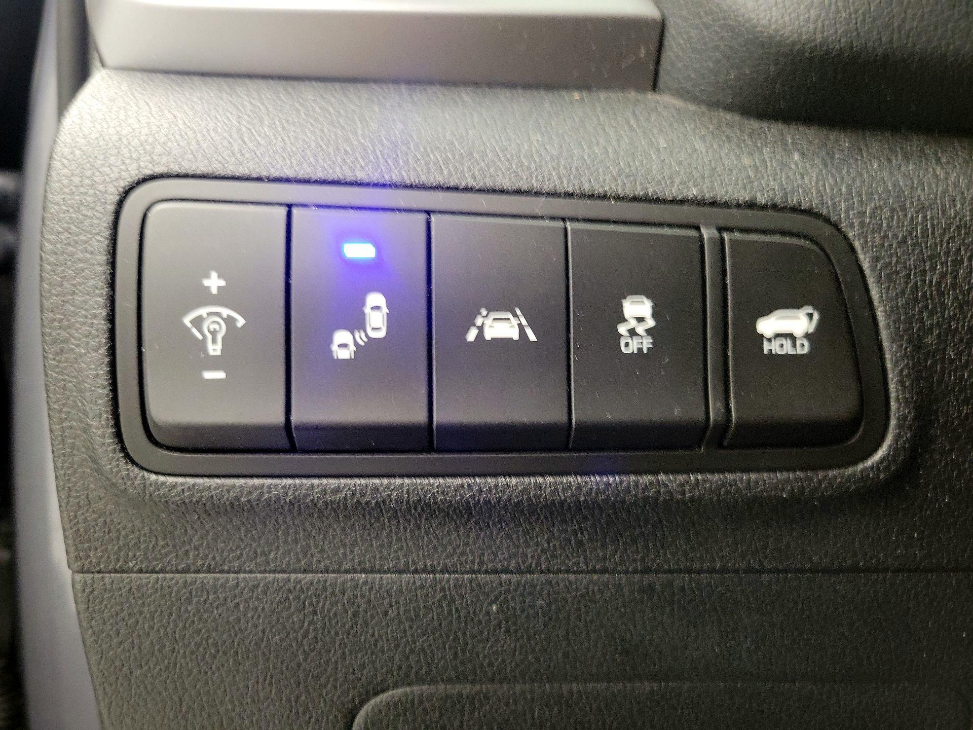 Thumbnail: 2017 Hyundai Tucson - 13