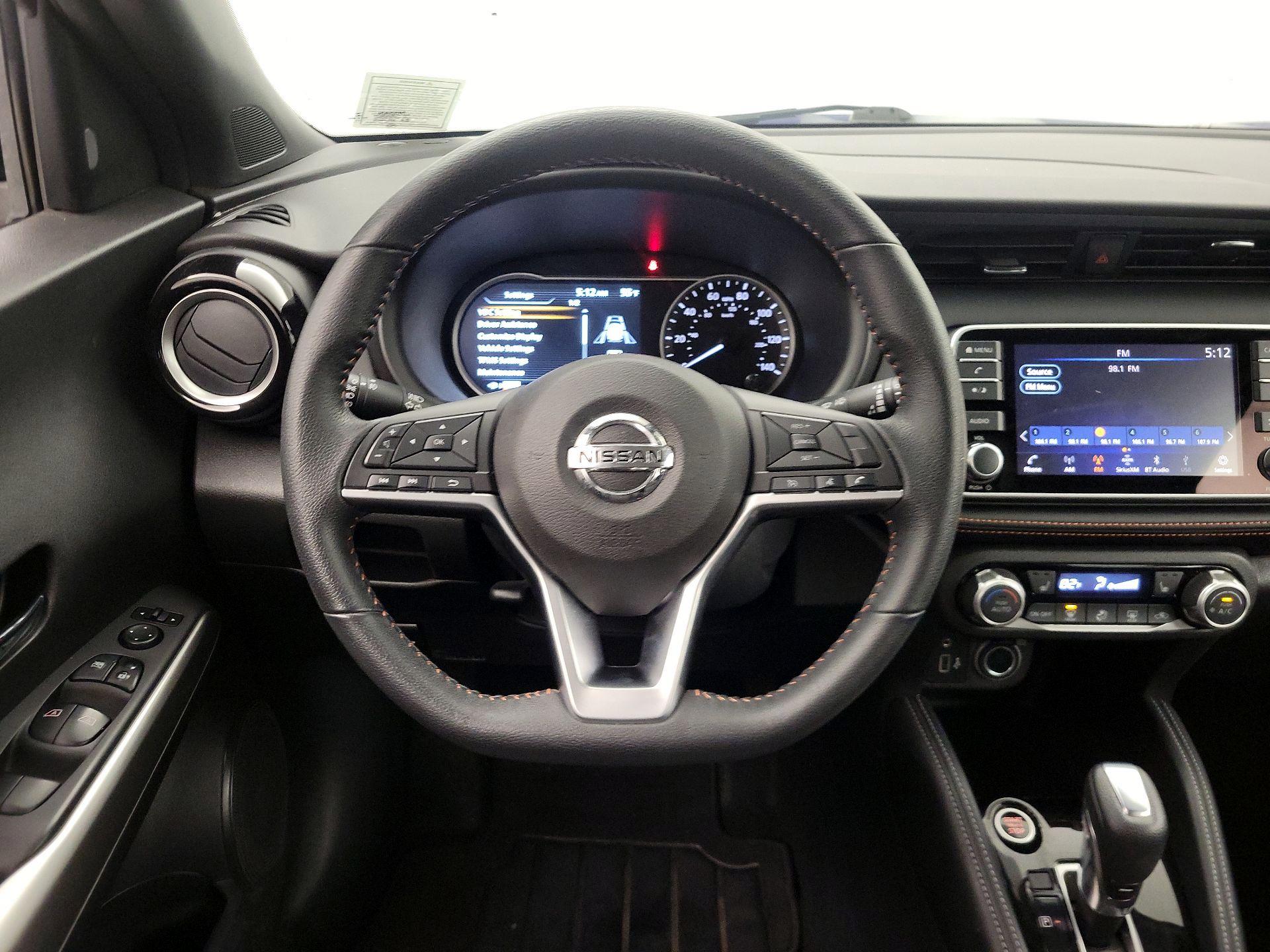 Thumbnail: 2020 Nissan Kicks - 10