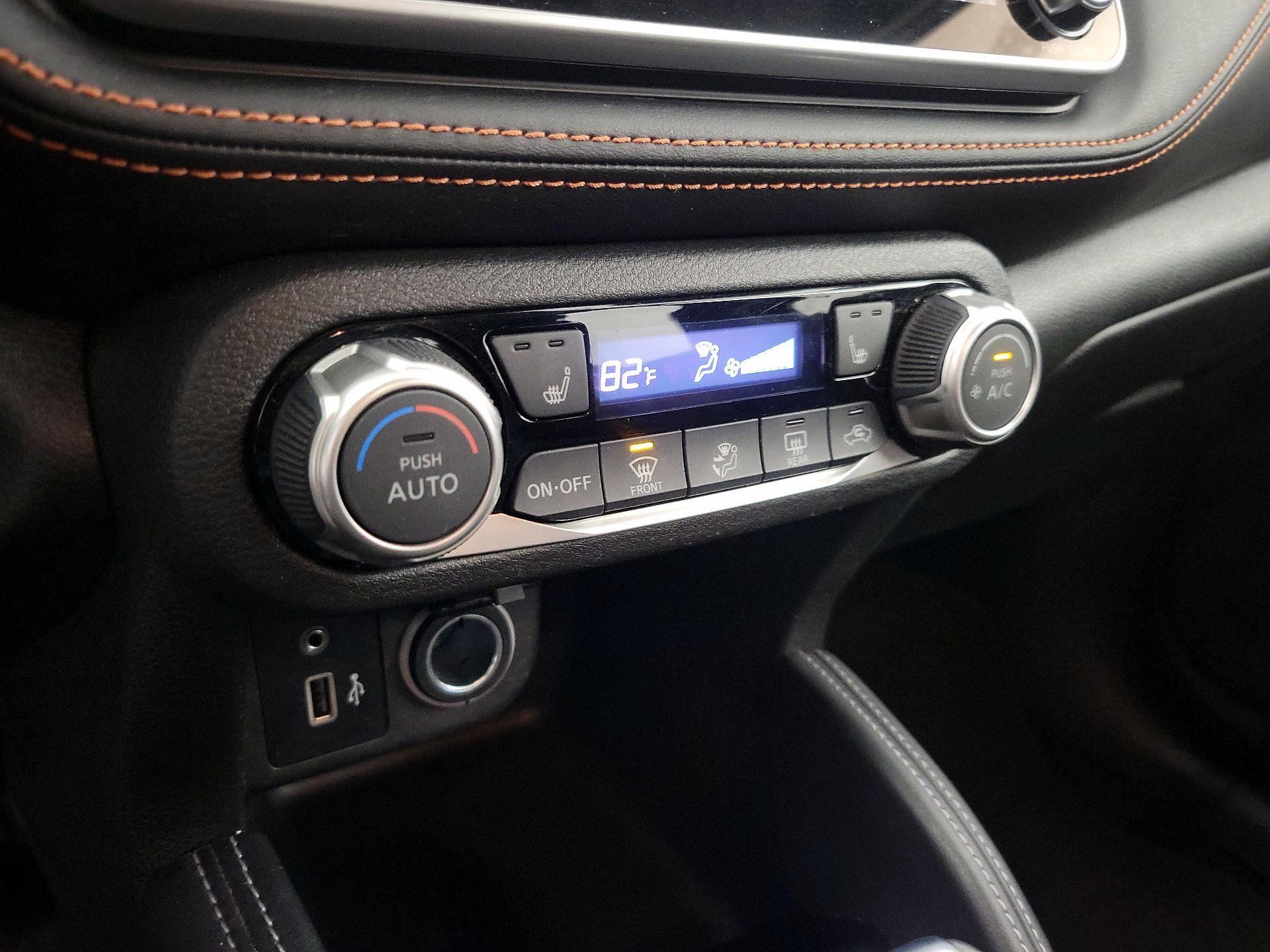 Thumbnail: 2020 Nissan Kicks - 15