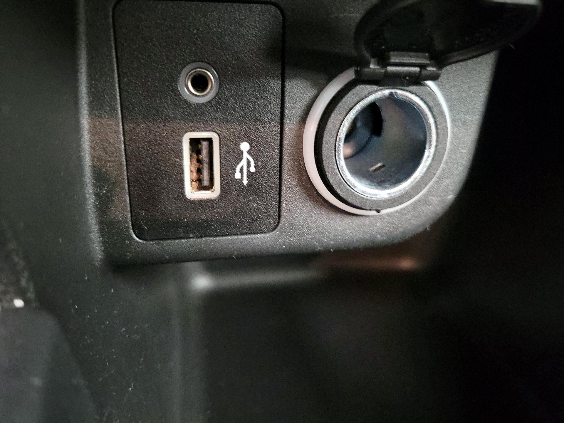 Thumbnail: 2020 Nissan Kicks - 17