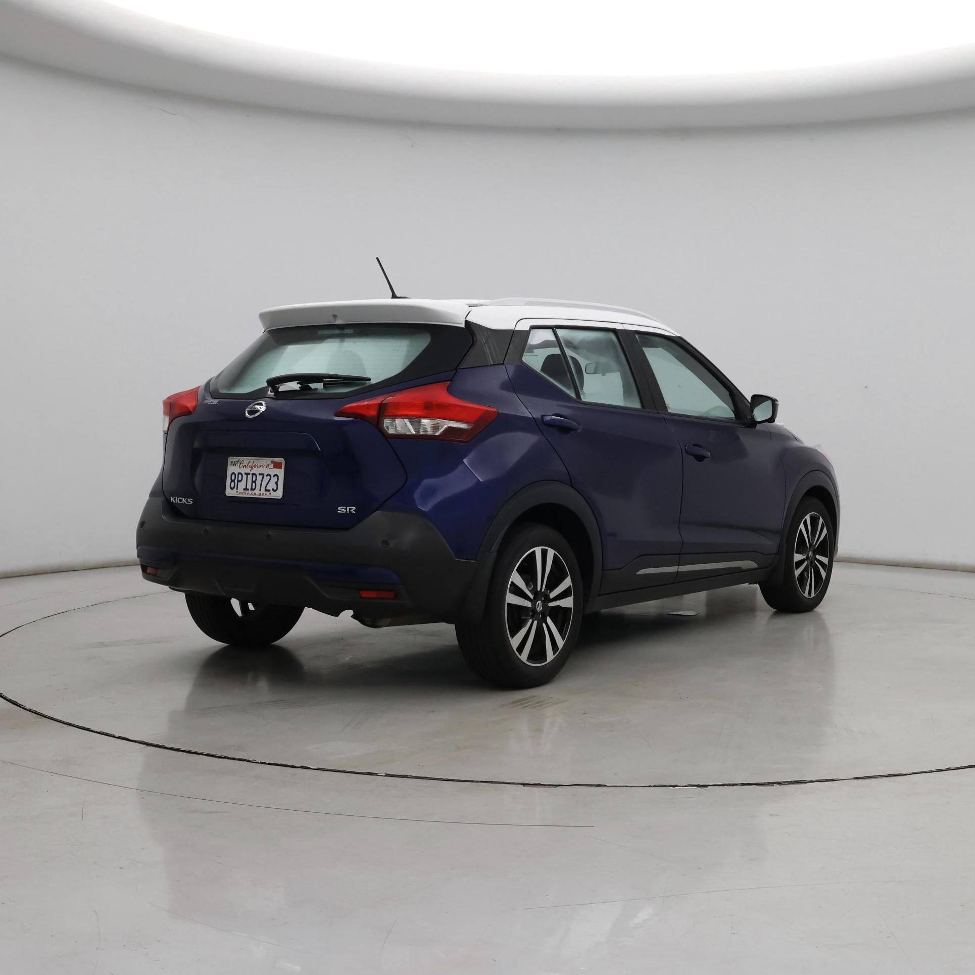 Thumbnail: 2020 Nissan Kicks - 8