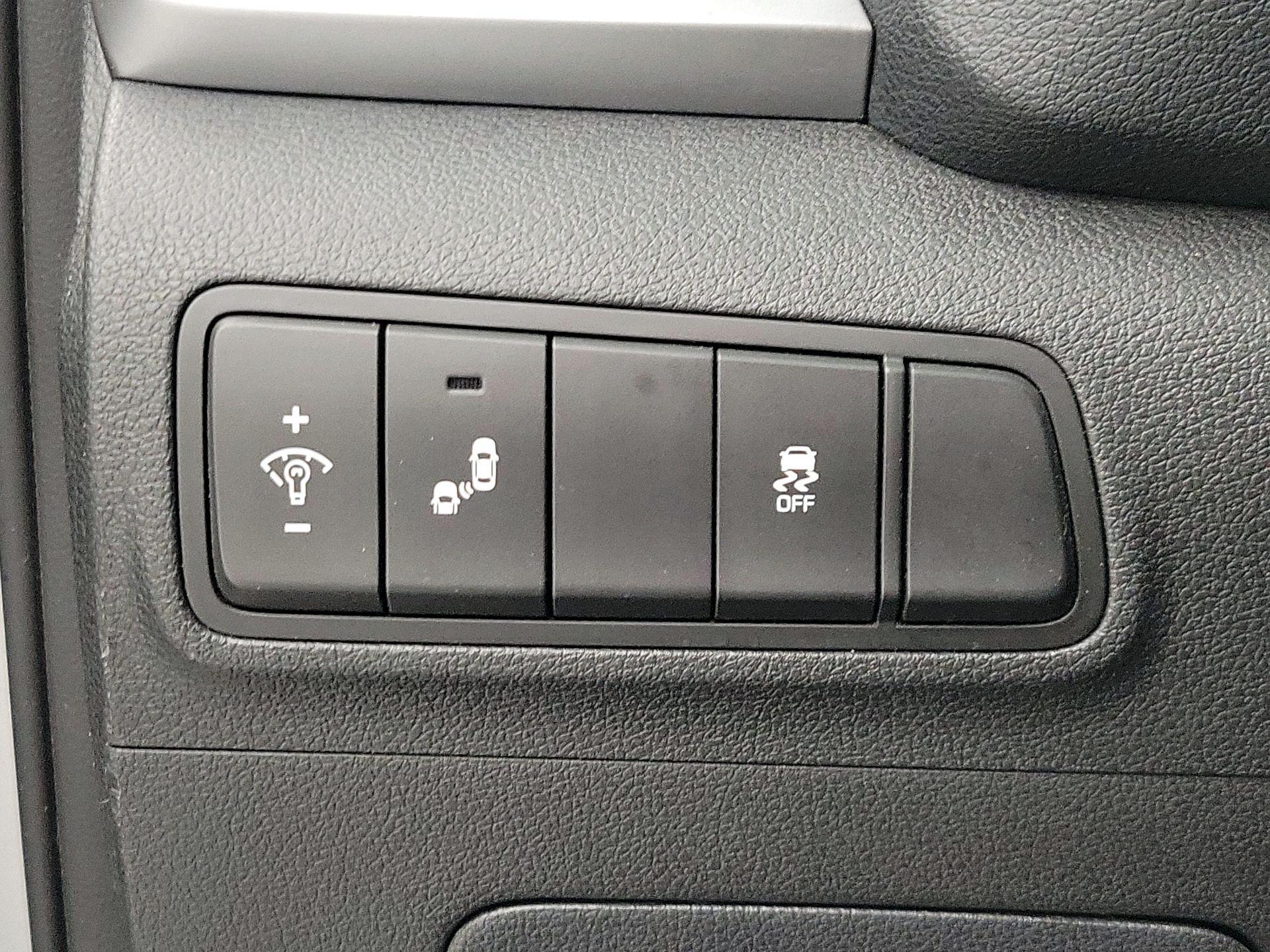 Thumbnail: 2018 Hyundai Tucson - 13