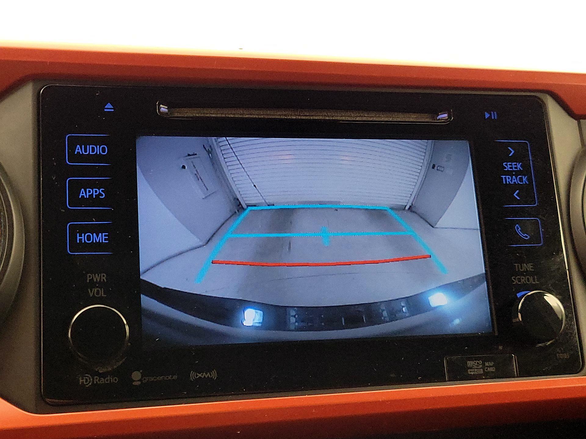 Thumbnail: 2018 Toyota Tacoma - 15