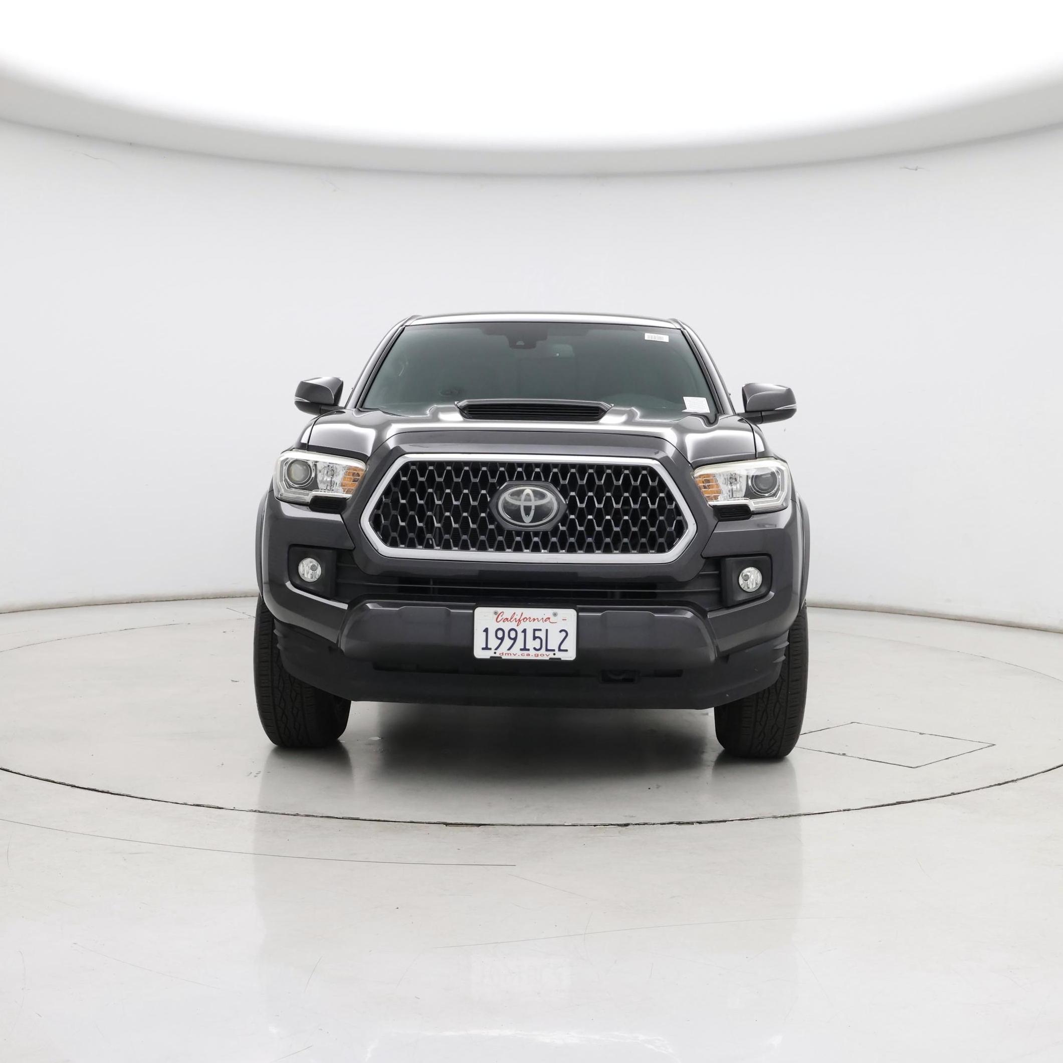 Thumbnail: 2018 Toyota Tacoma - 5