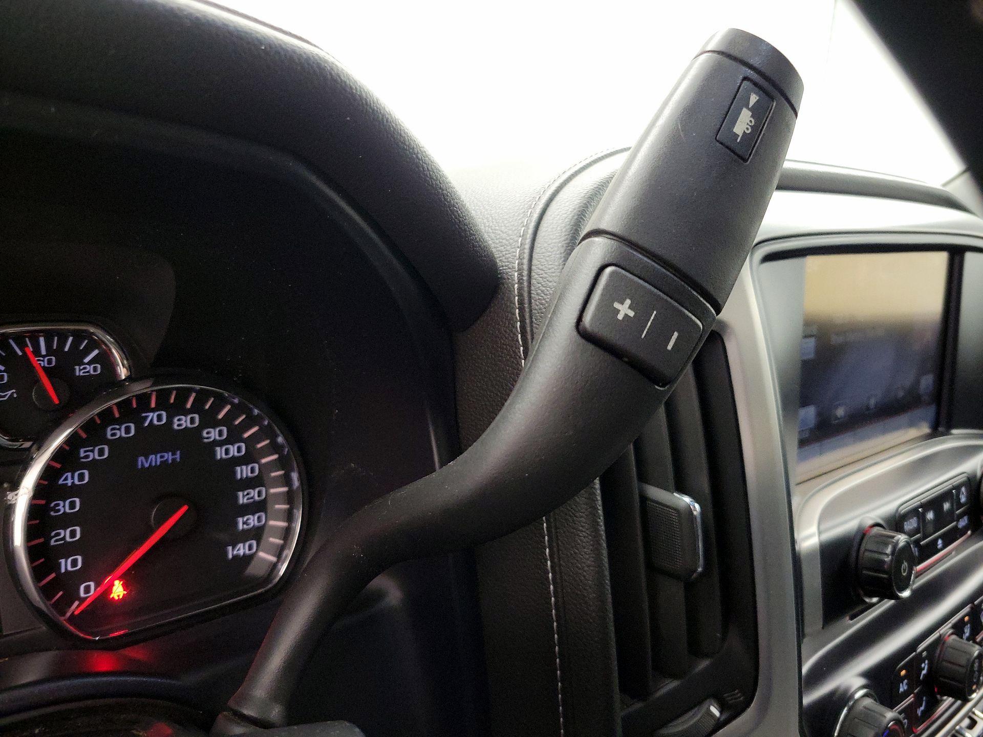 Thumbnail: 2015 GMC Sierra 2500 - 17