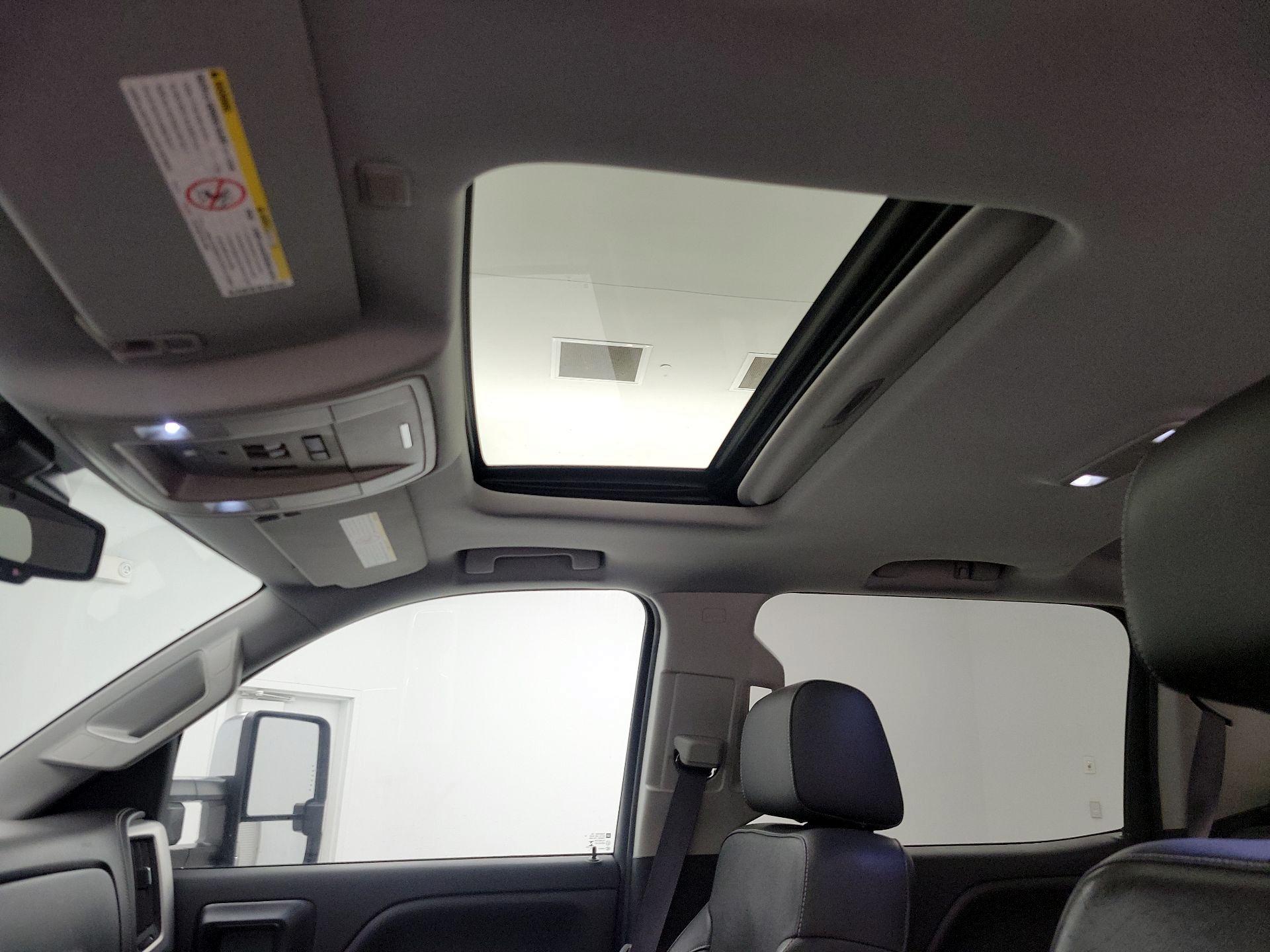 Thumbnail: 2015 GMC Sierra 2500 - 19