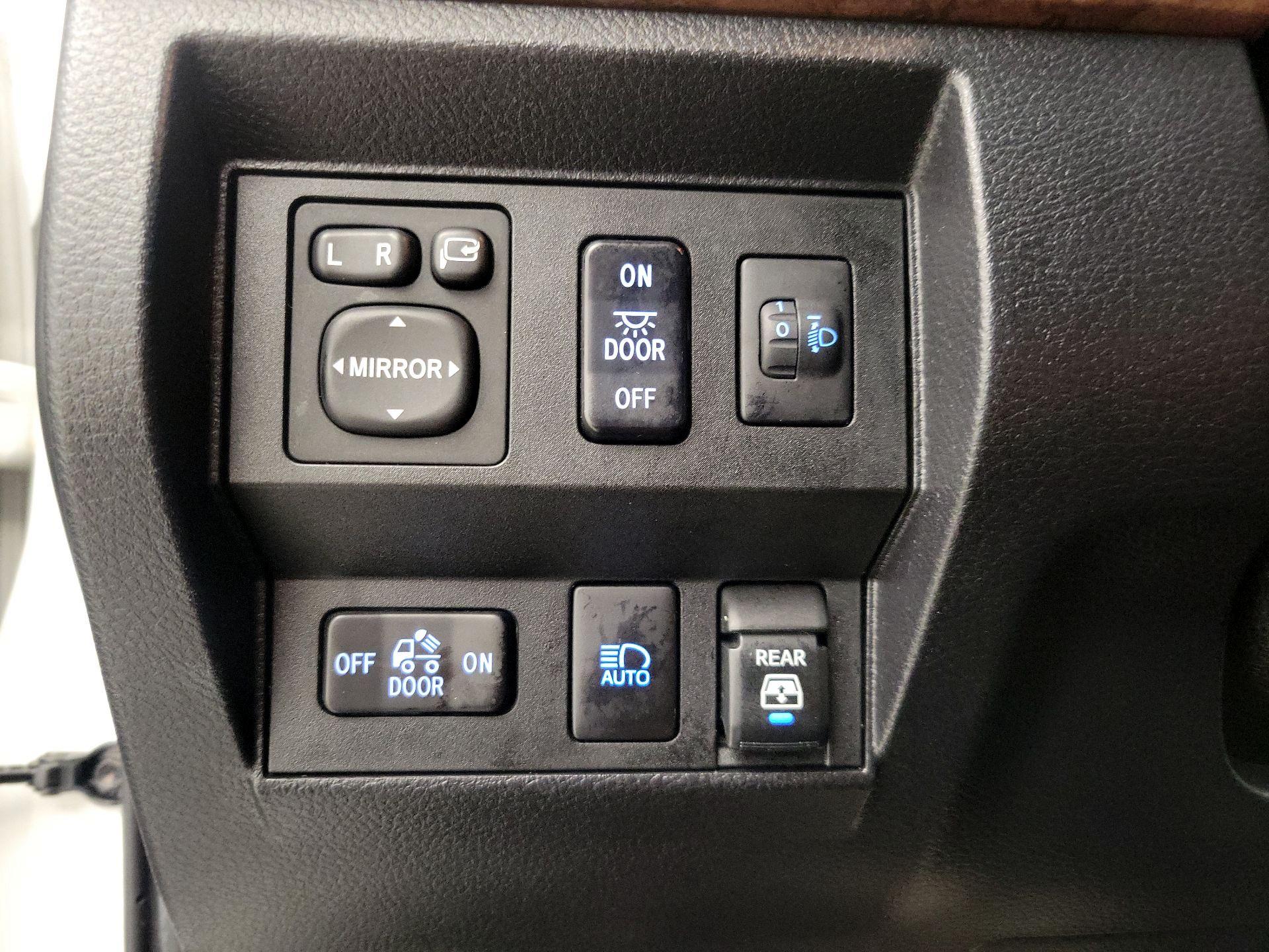 Thumbnail: 2021 Toyota Tundra - 13