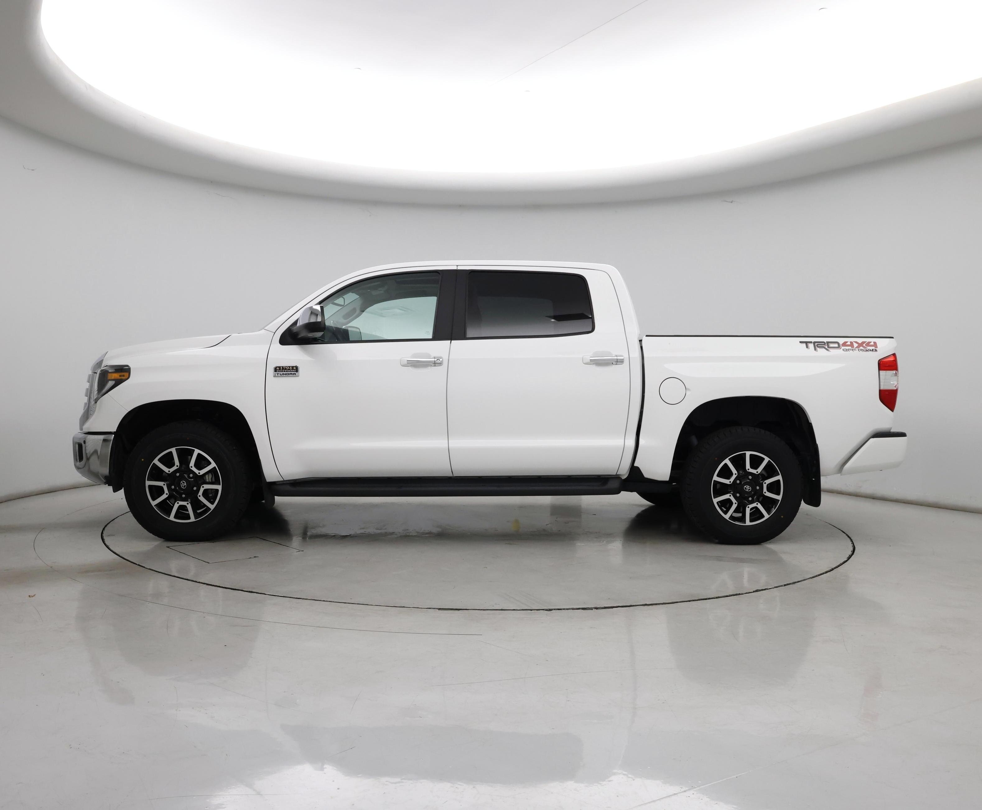 Thumbnail: 2021 Toyota Tundra - 3