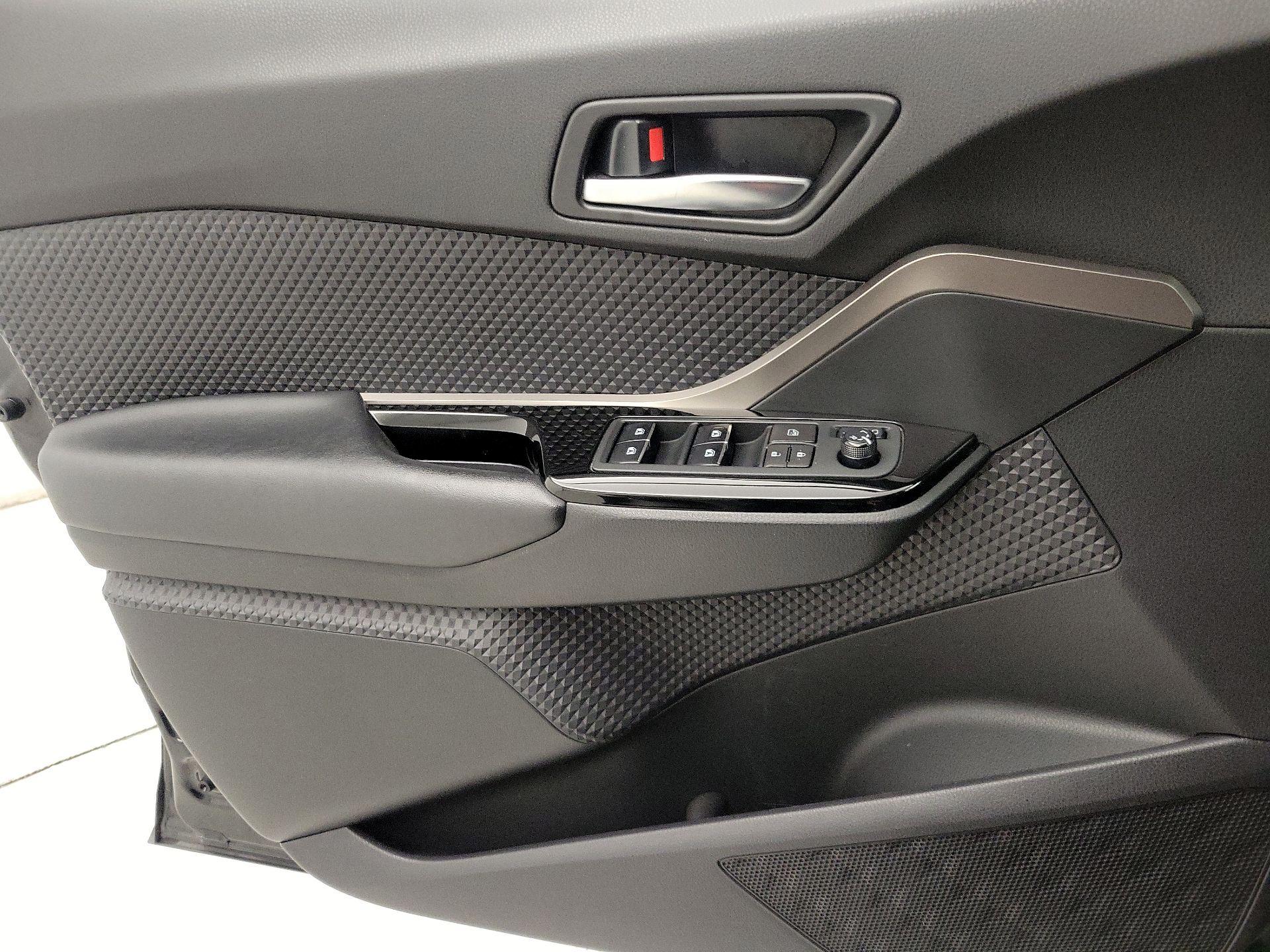 Thumbnail: 2019 Toyota C-HR - 12